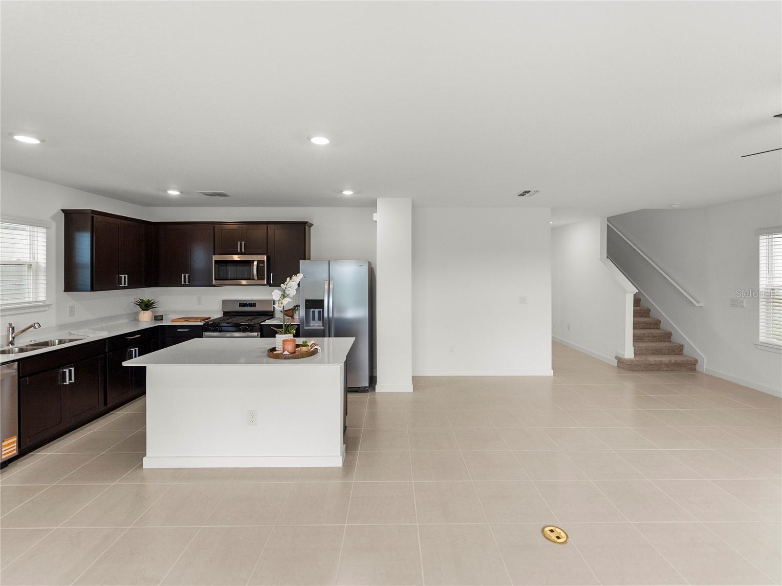 1076 KISTNA DR — photo 6