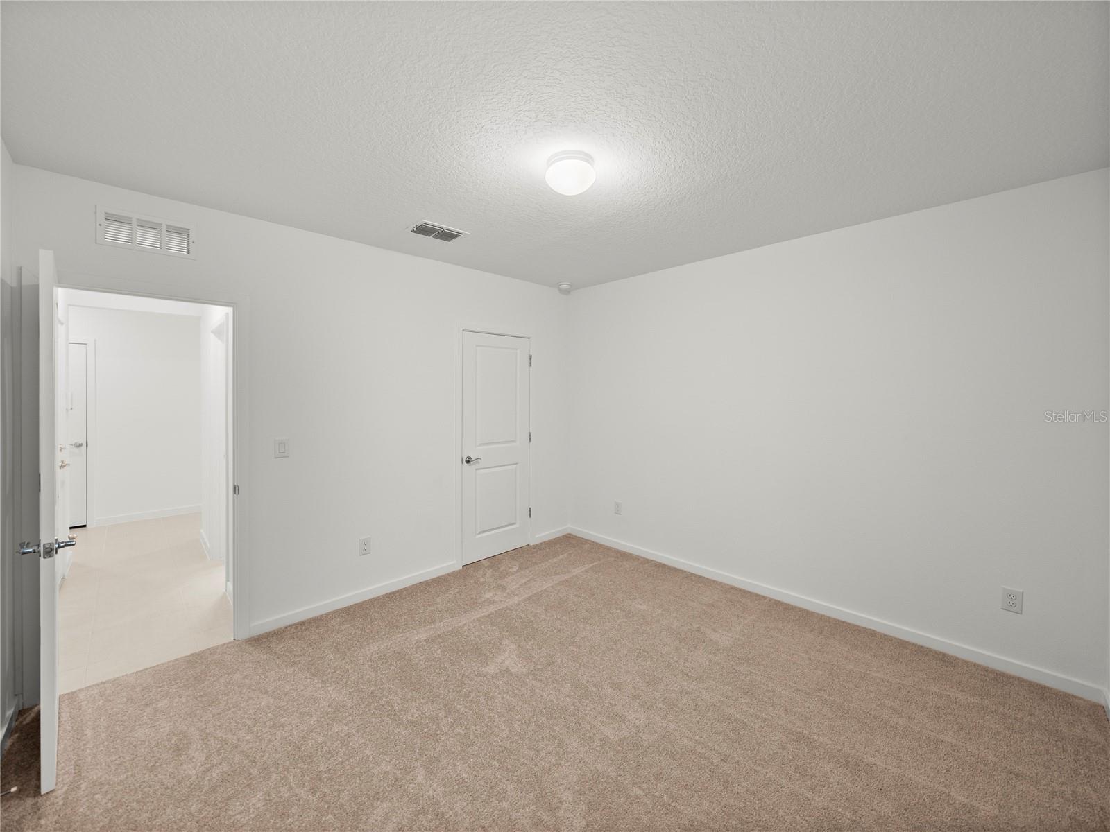 1076 KISTNA DR — photo 24