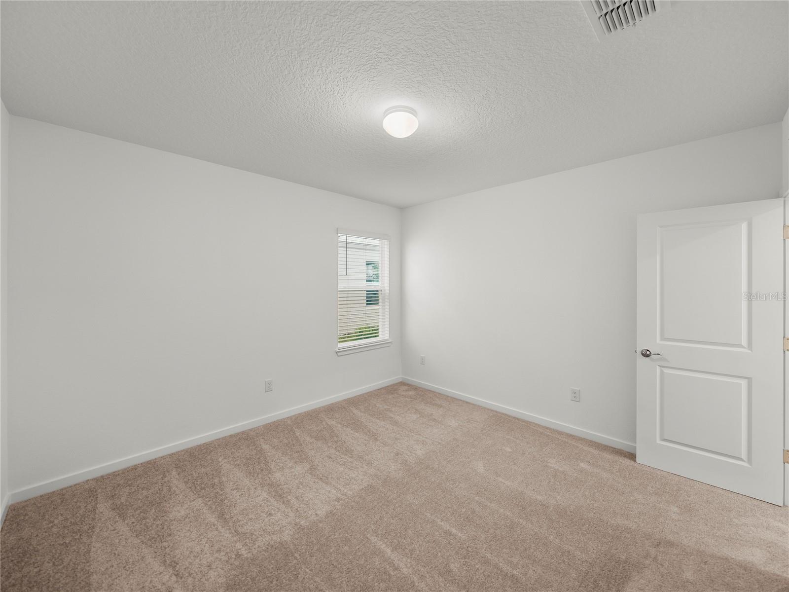 1076 KISTNA DR — photo 25