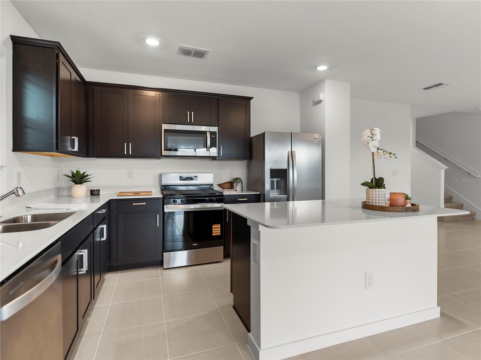 1076 KISTNA DR — photo 12
