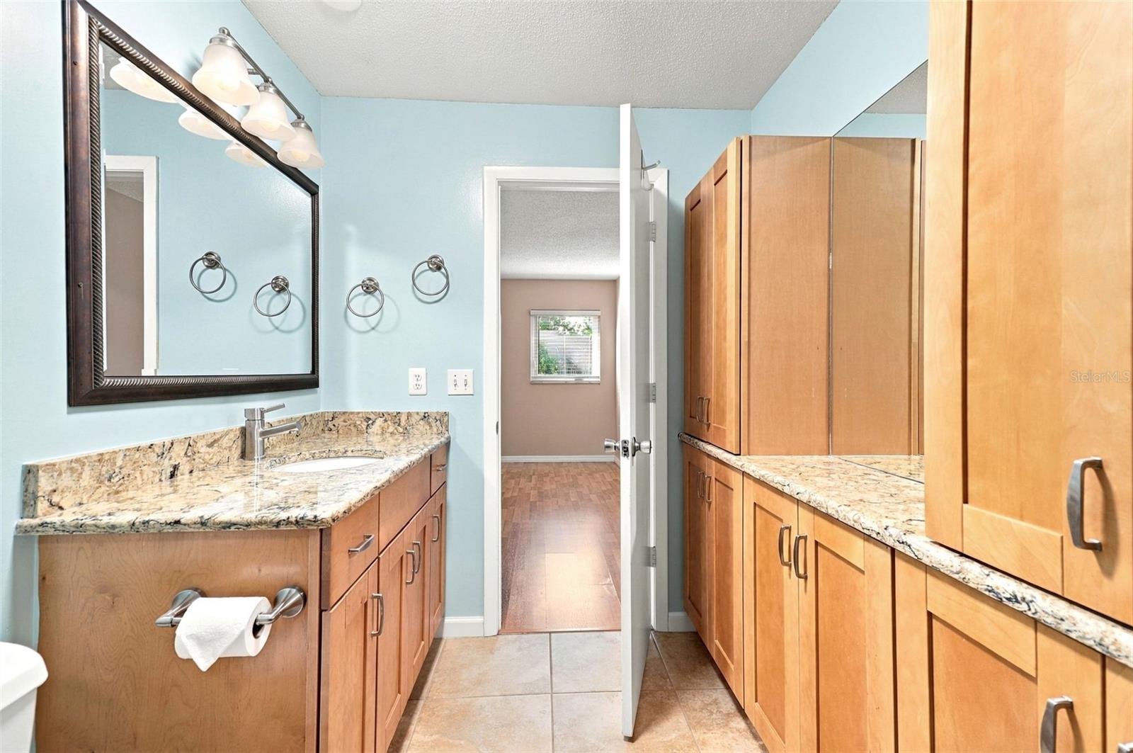 6272 GREEN VIEW CIR #114 — photo 25