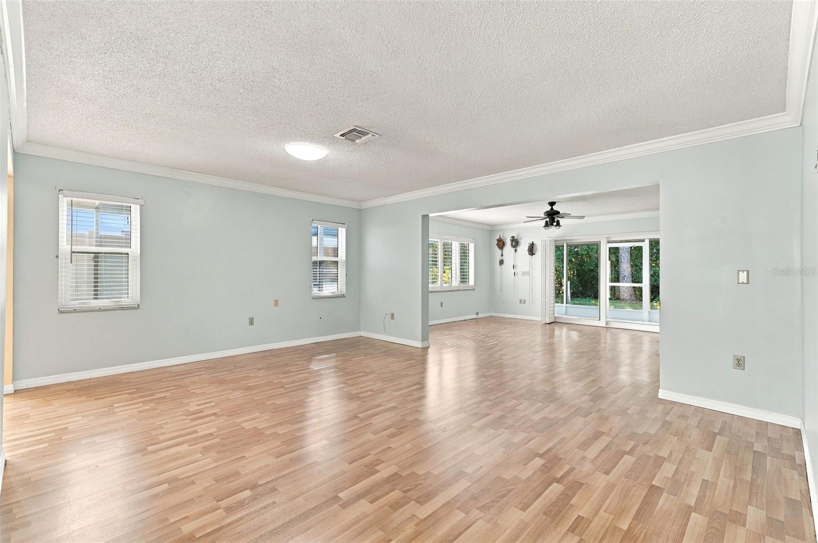 6272 GREEN VIEW CIR #114 — photo 15
