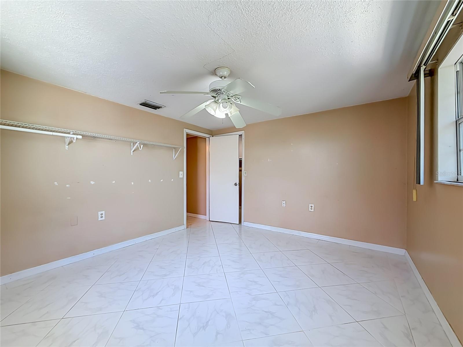 1153 CHANCELLOR DR — photo 29