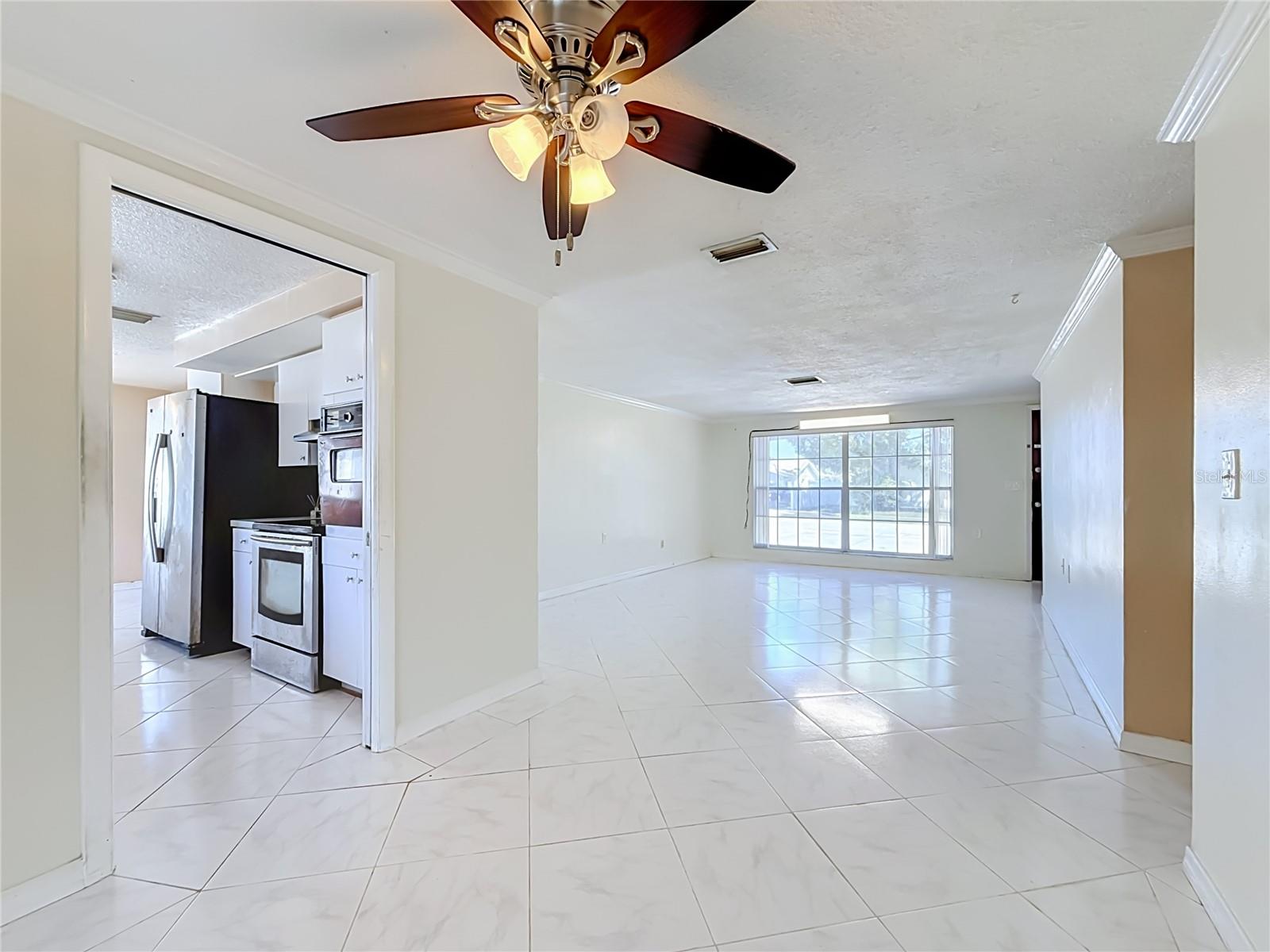 1153 CHANCELLOR DR — photo 20