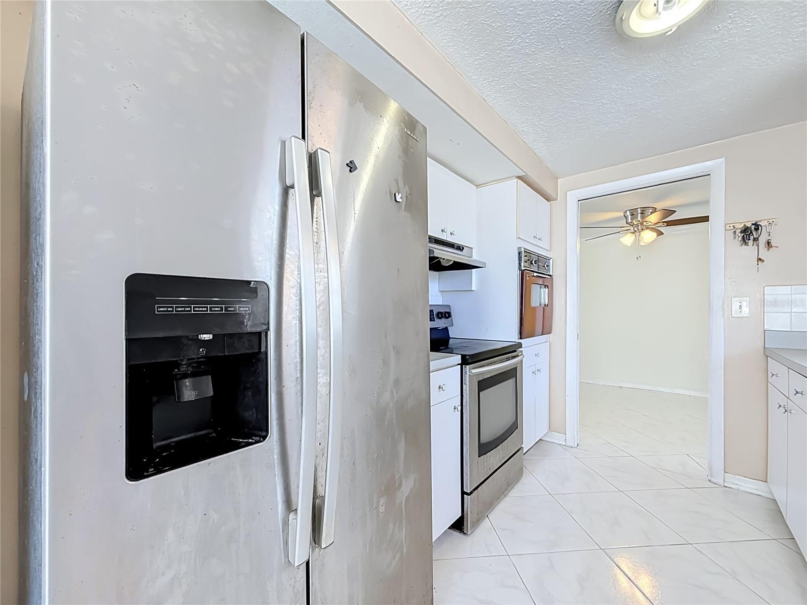 1153 CHANCELLOR DR — photo 14