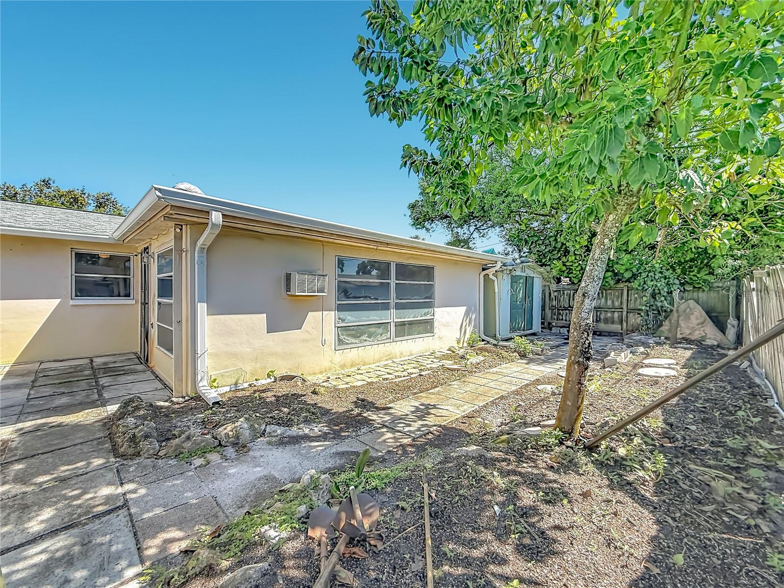 1153 CHANCELLOR DR — photo 55