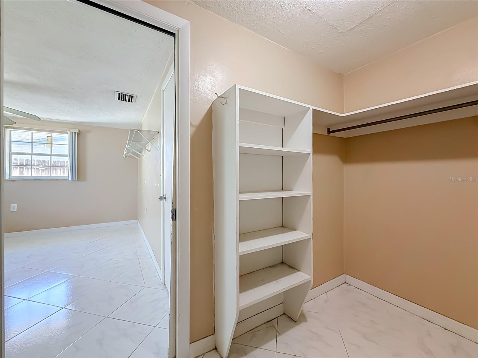 1153 CHANCELLOR DR — photo 33
