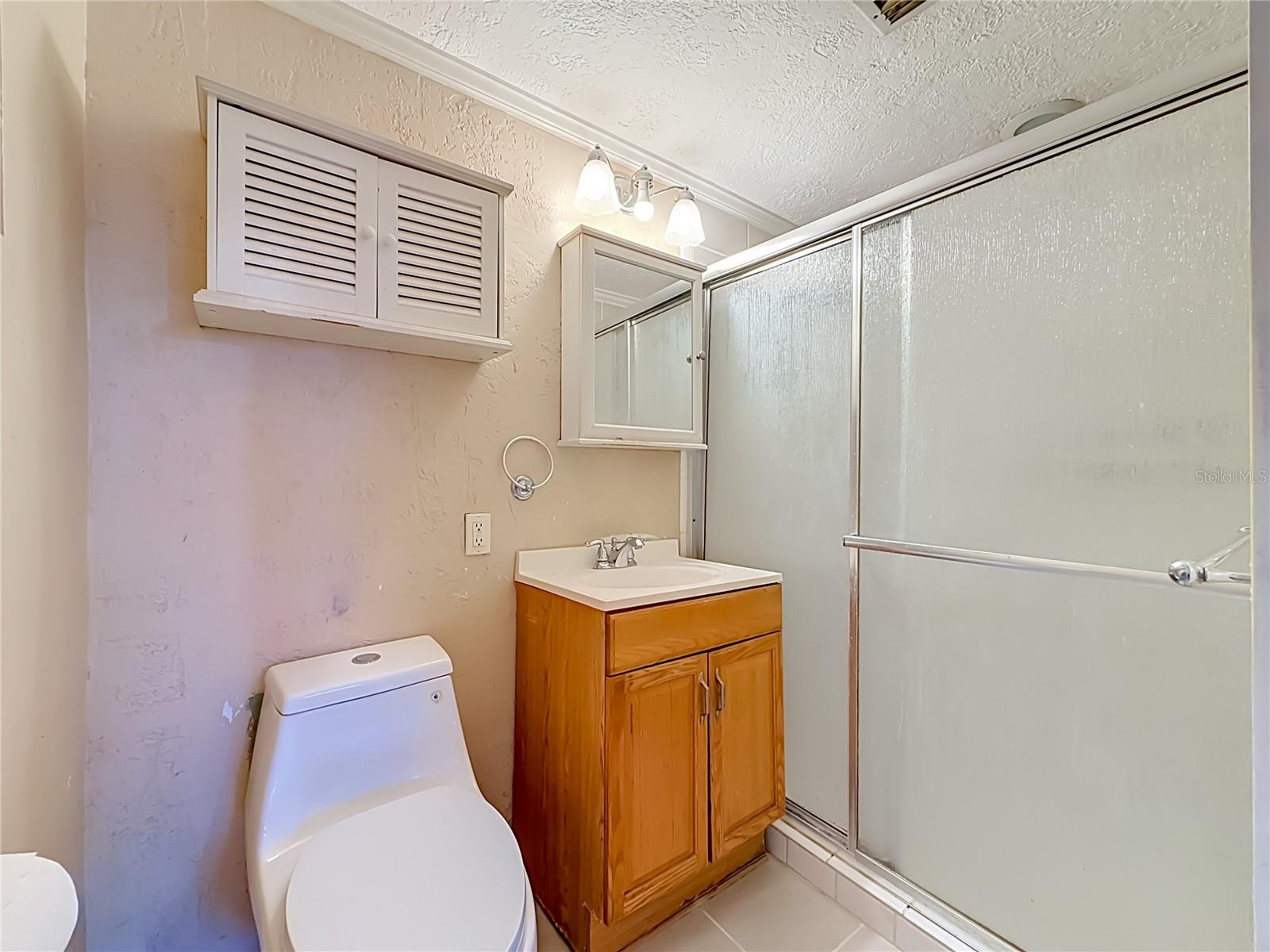 1153 CHANCELLOR DR — photo 41