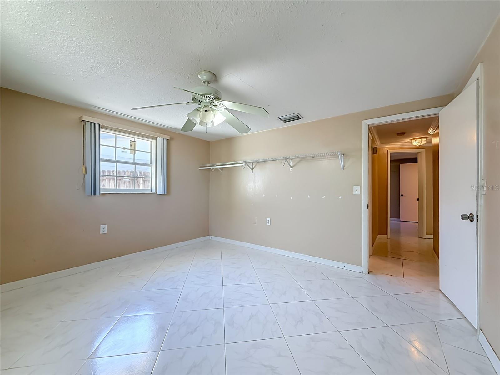 1153 CHANCELLOR DR — photo 28