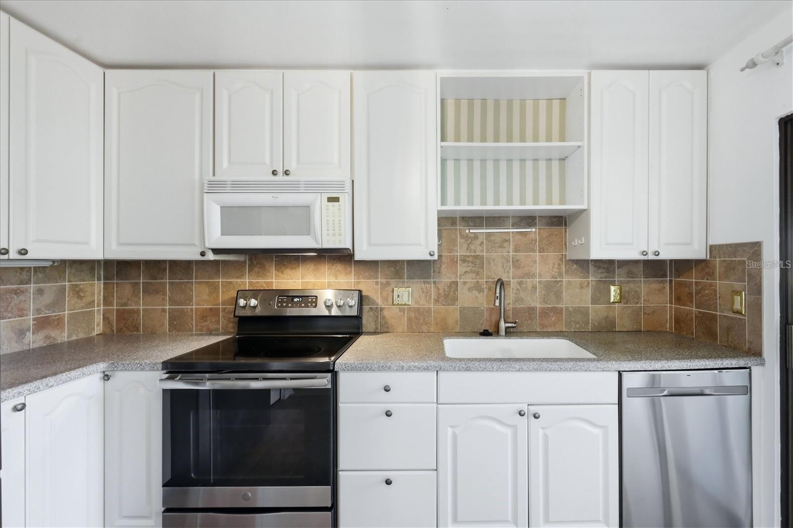 5387 HUNTINGWOOD CT #4 — photo 9