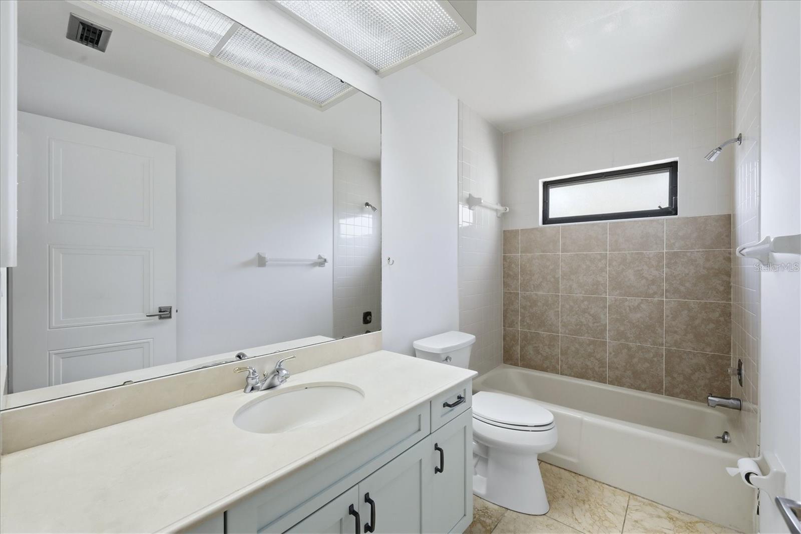 5387 HUNTINGWOOD CT #4 — photo 20