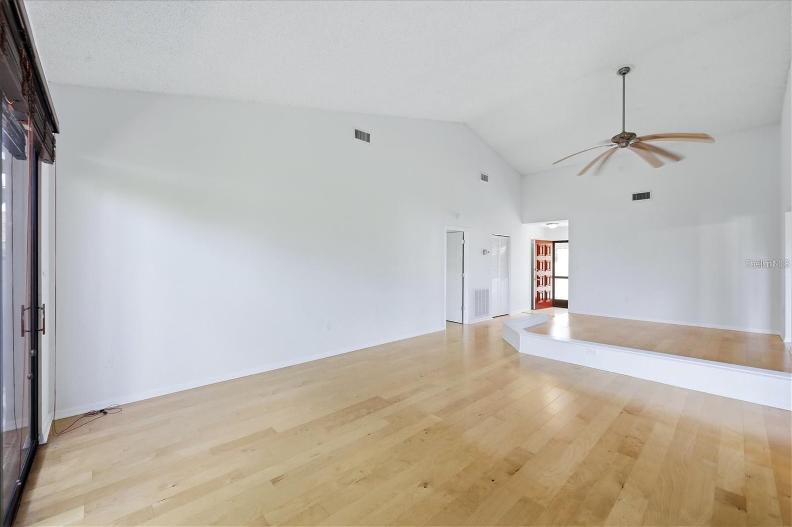 5387 HUNTINGWOOD CT #4 — photo 19