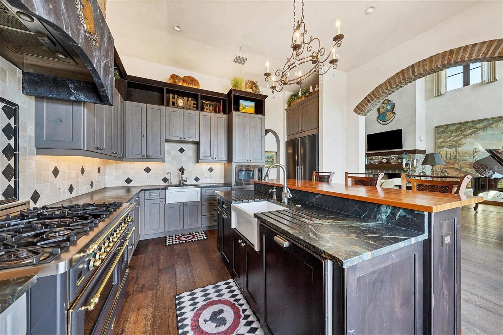 315 S SHORE DR — photo 17