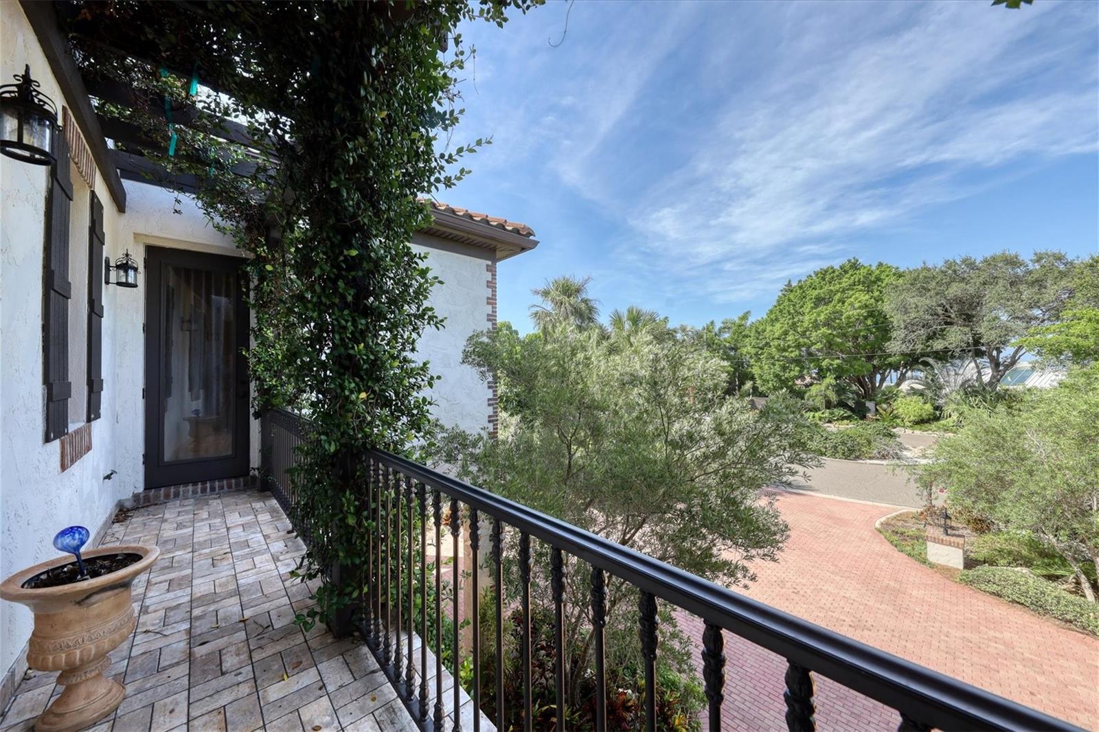 315 S SHORE DR — photo 48
