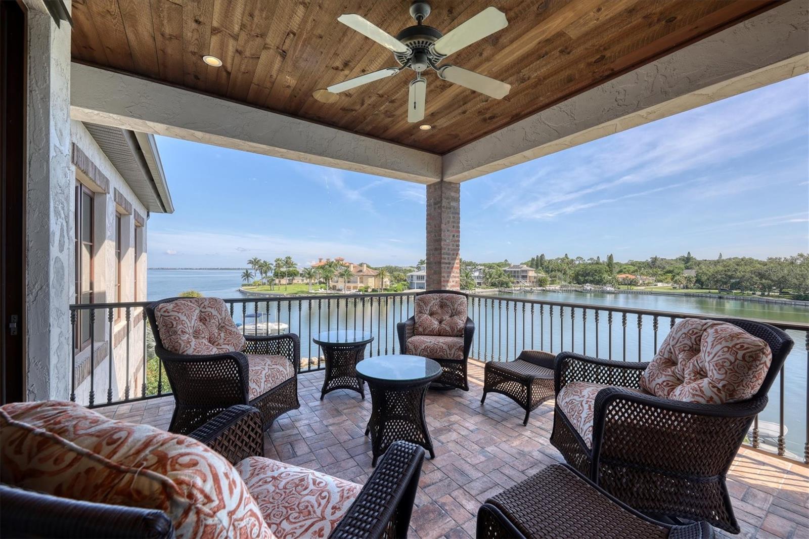 315 S SHORE DR — photo 36