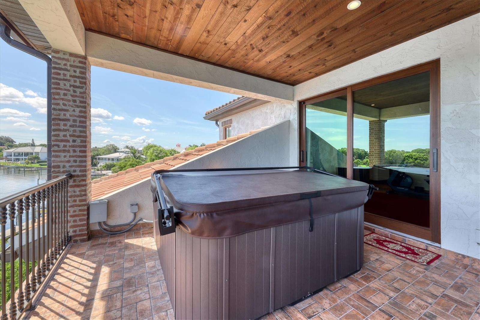 315 S SHORE DR — photo 38
