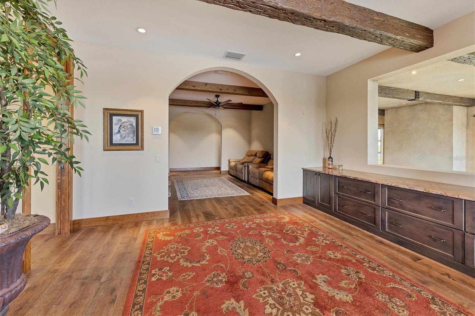 315 S SHORE DR — photo 35