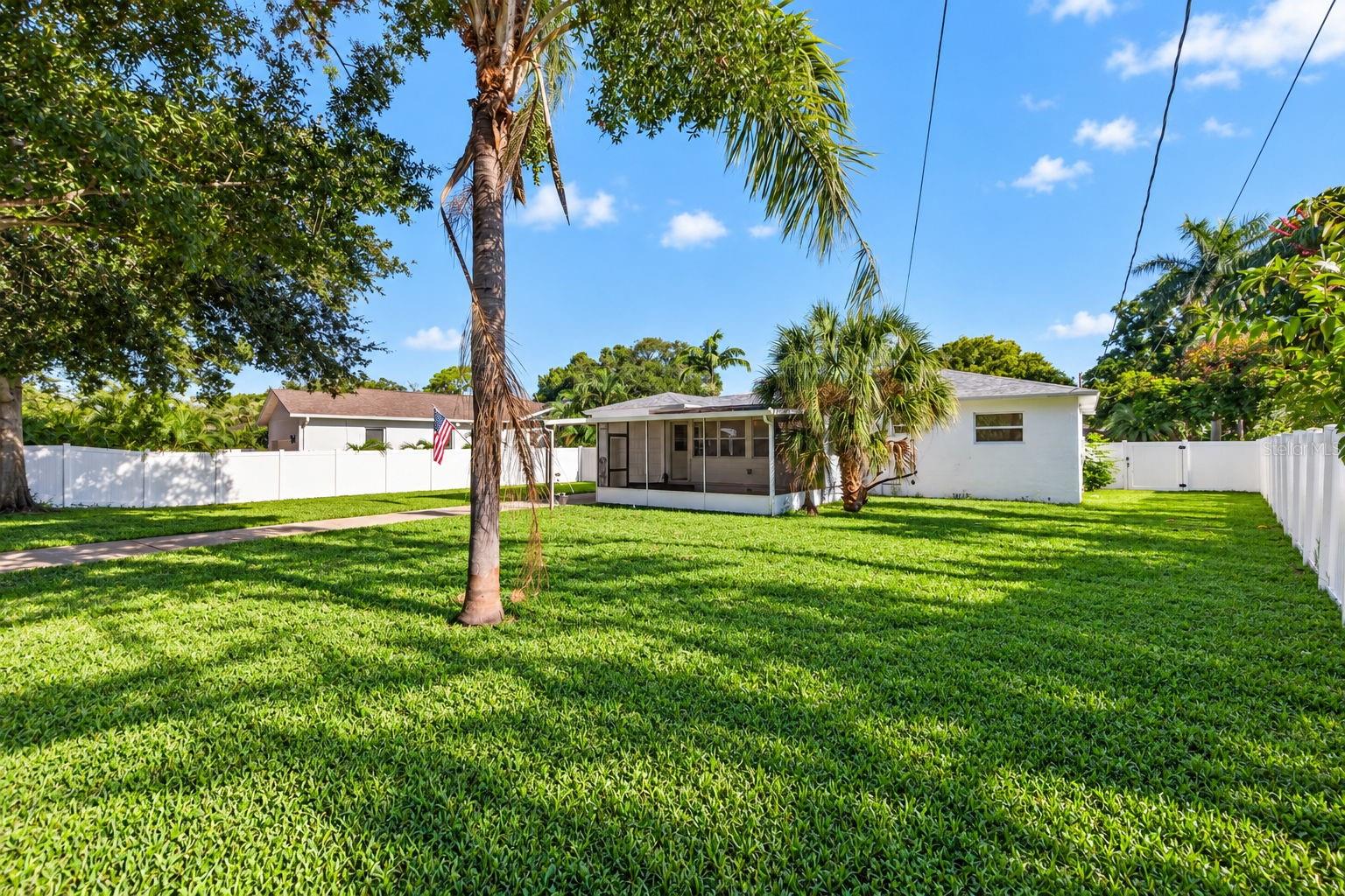 7116 DATE PALM AVE S — photo 21