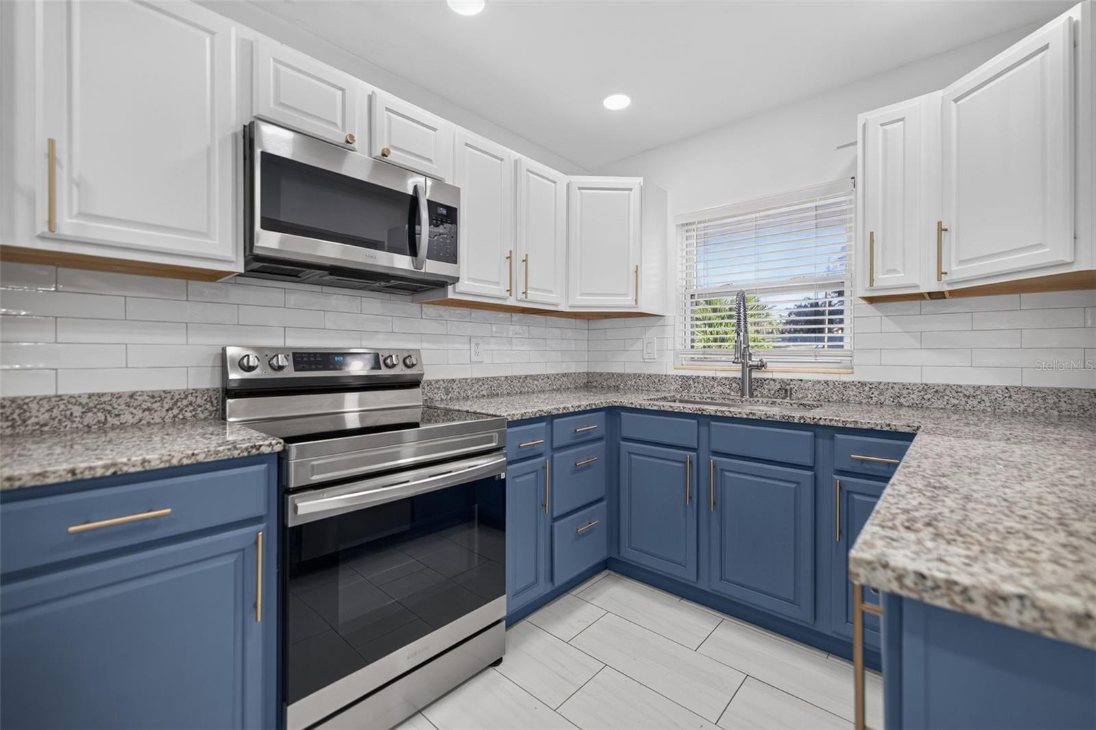 7116 DATE PALM AVE S — photo 7