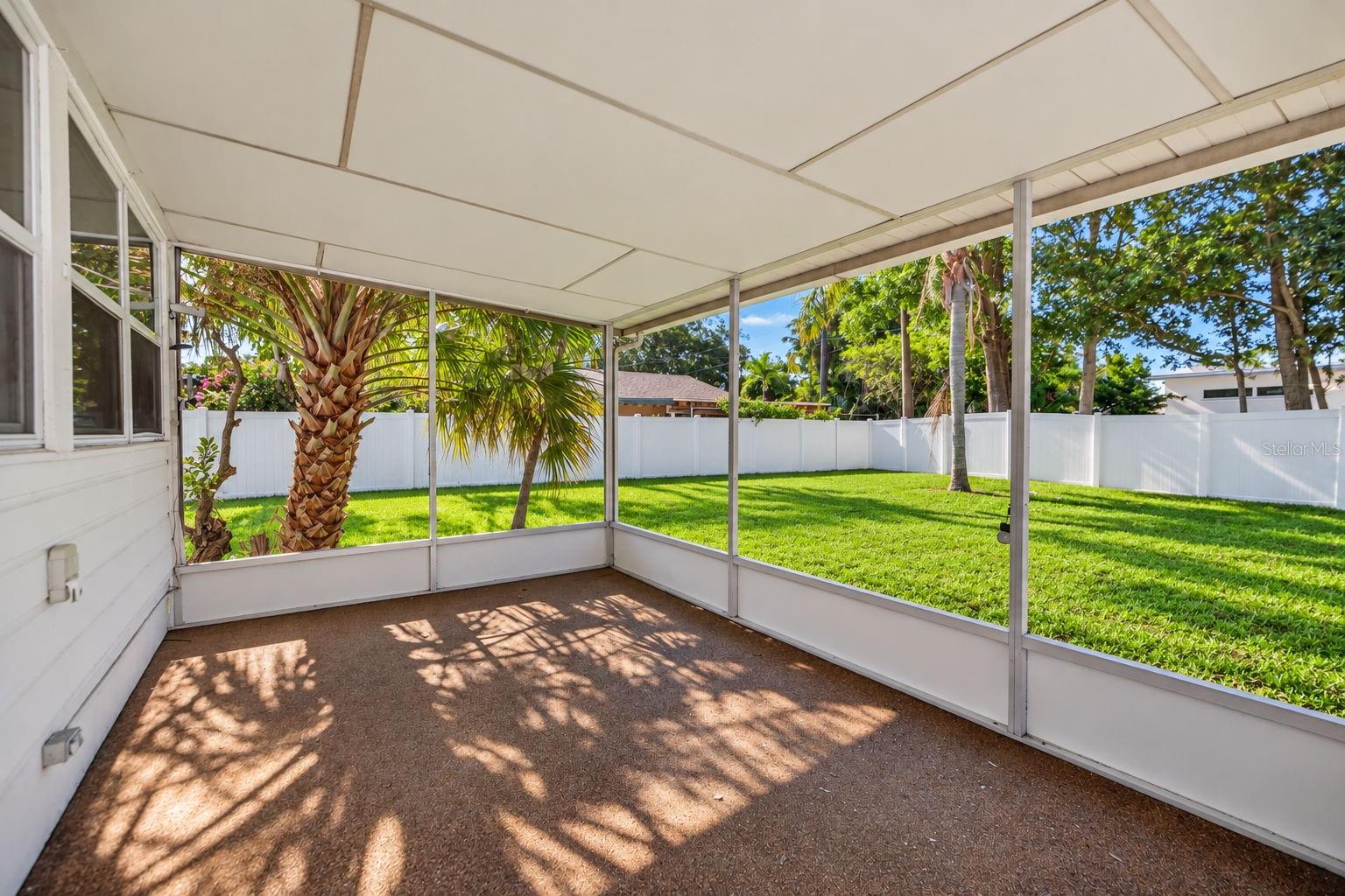 7116 DATE PALM AVE S — photo 18