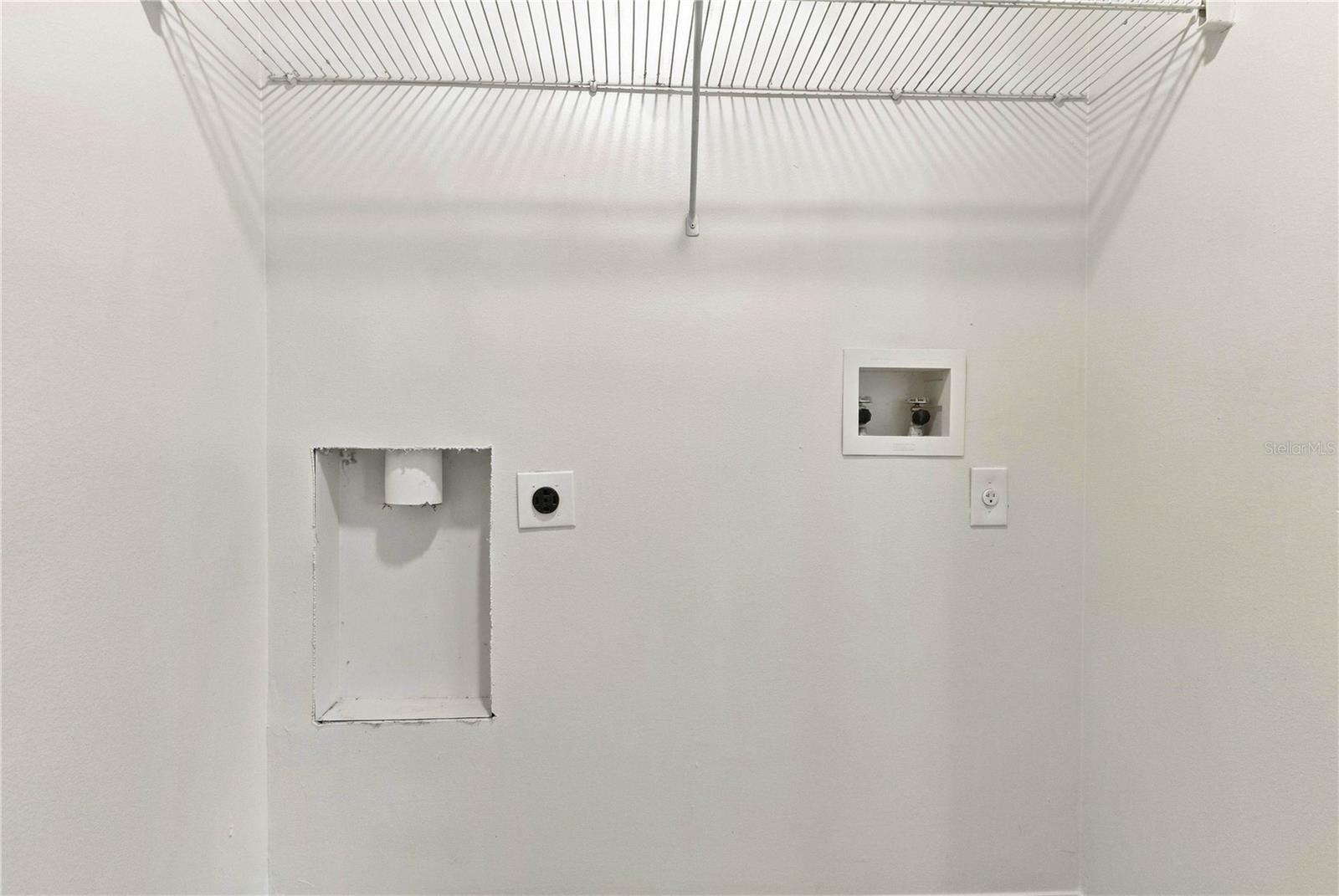 213 111TH ST E — photo 27