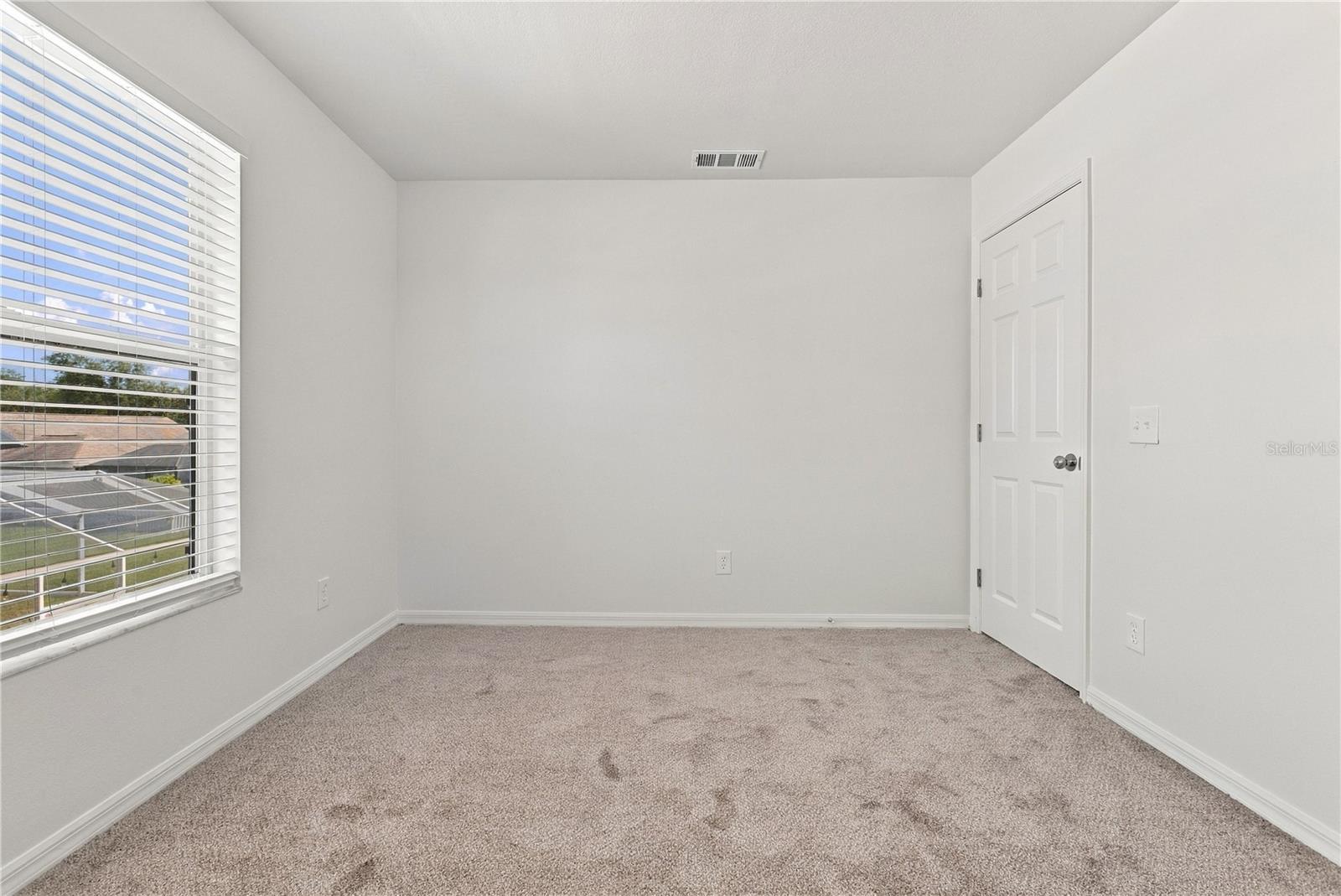 213 111TH ST E — photo 22