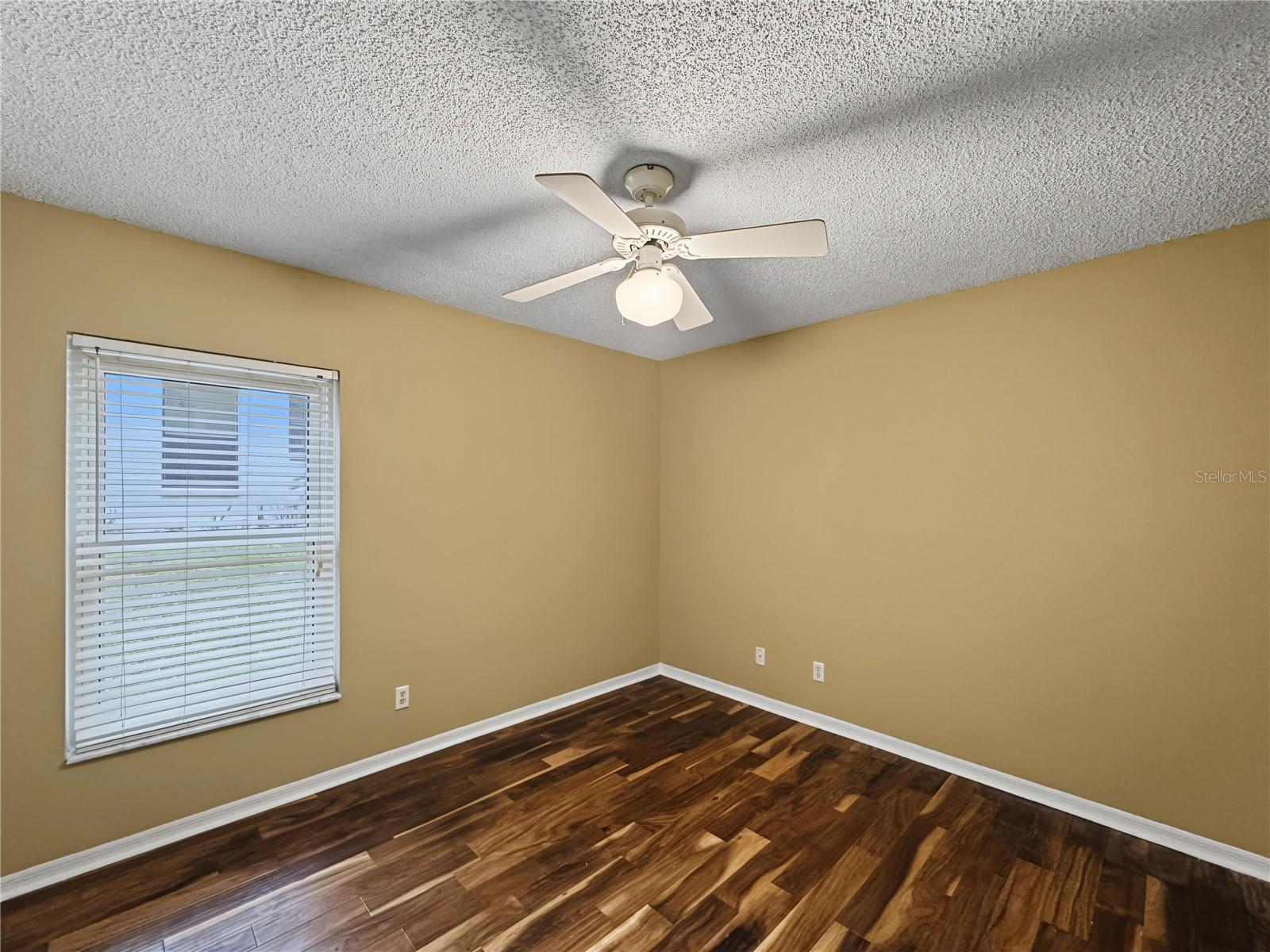 2510 BRIMHOLLOW DR — photo 15