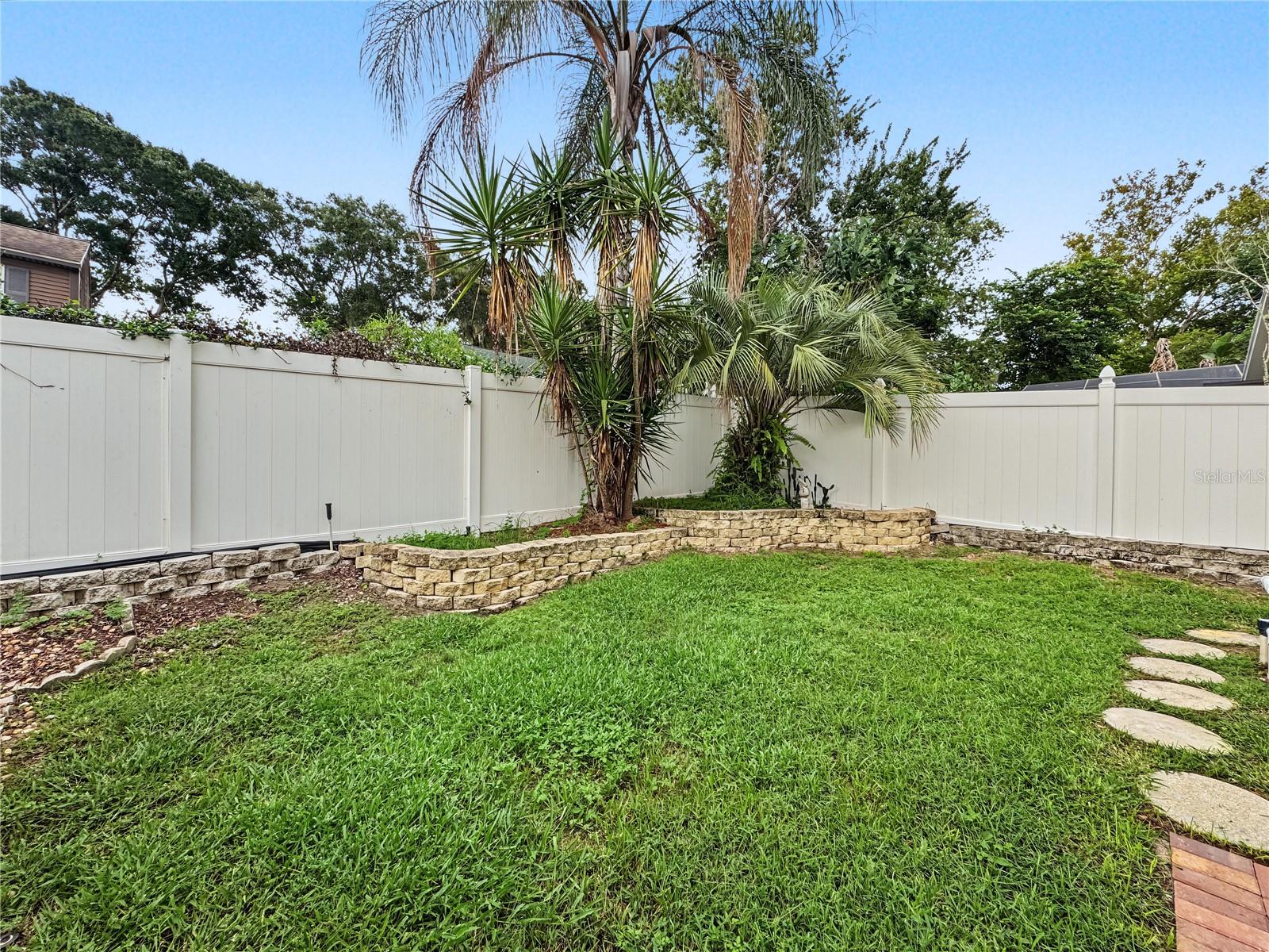 2510 BRIMHOLLOW DR — photo 23