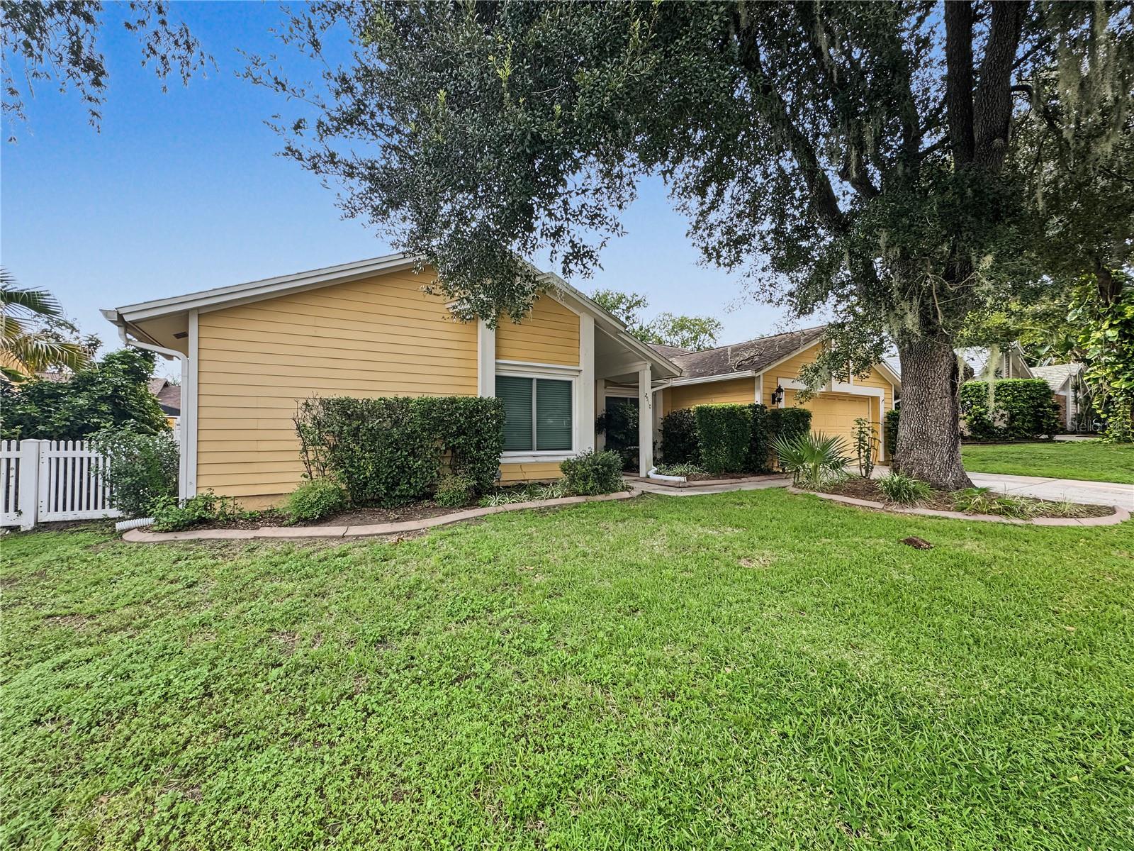 2510 BRIMHOLLOW DR — photo 20
