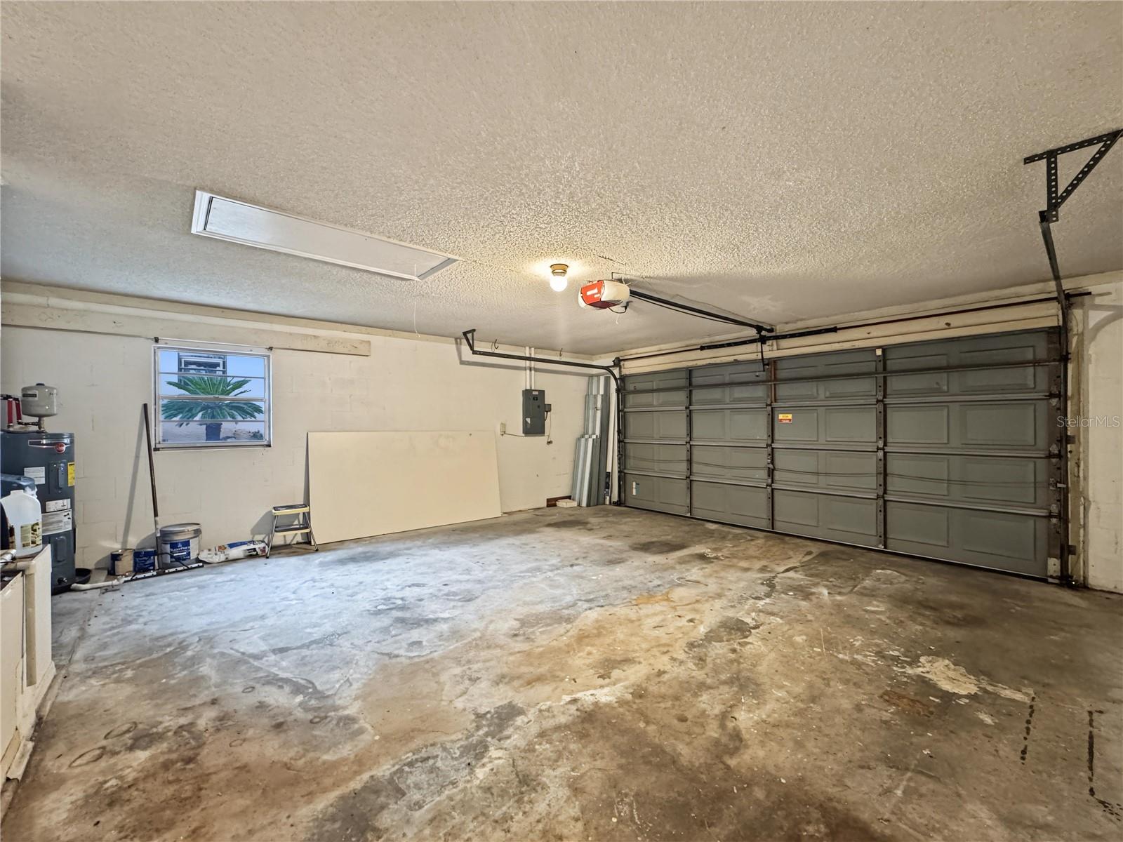 2510 BRIMHOLLOW DR — photo 13