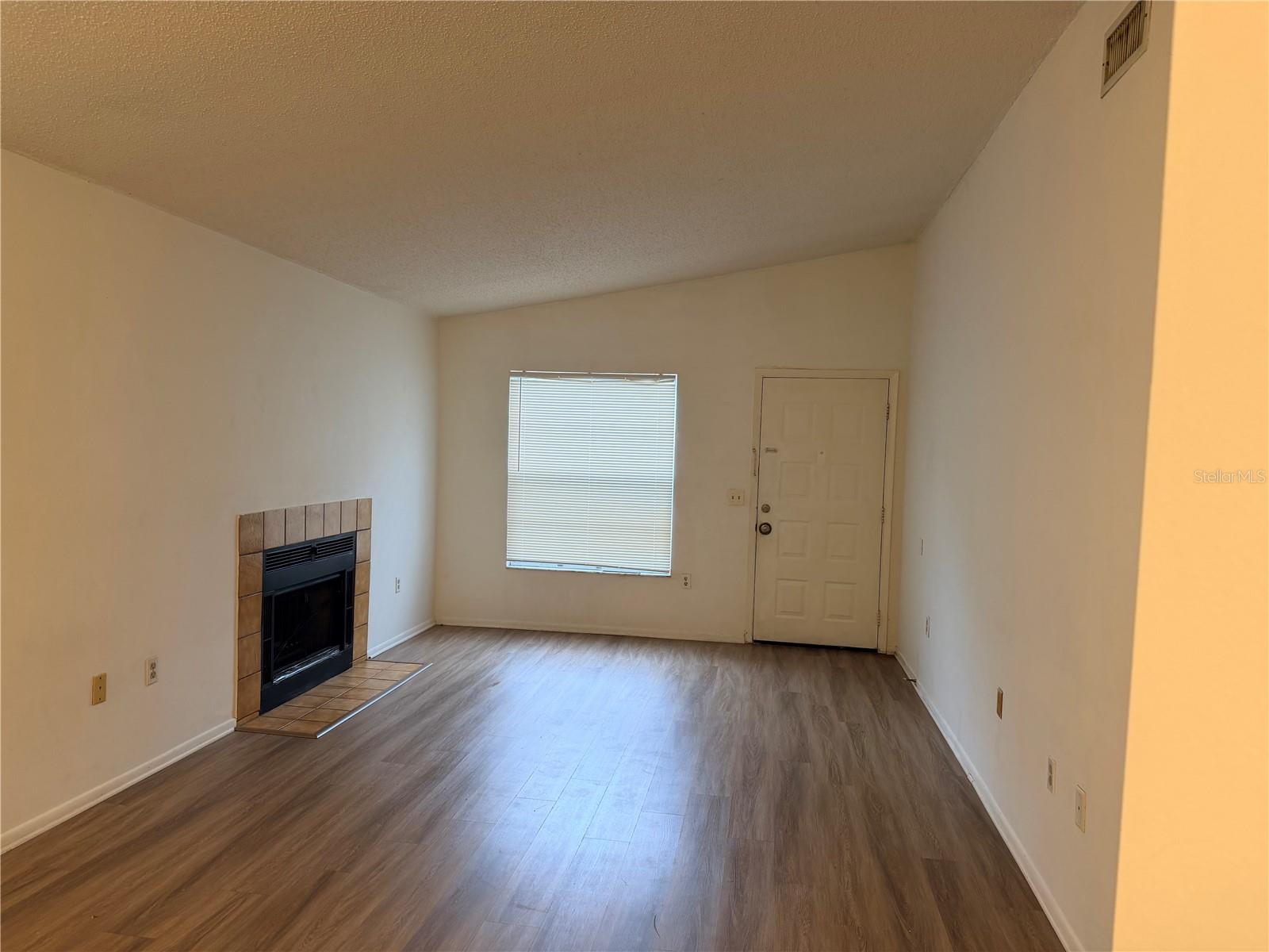 14319 HANGING MOSS CIR #201 — photo 4