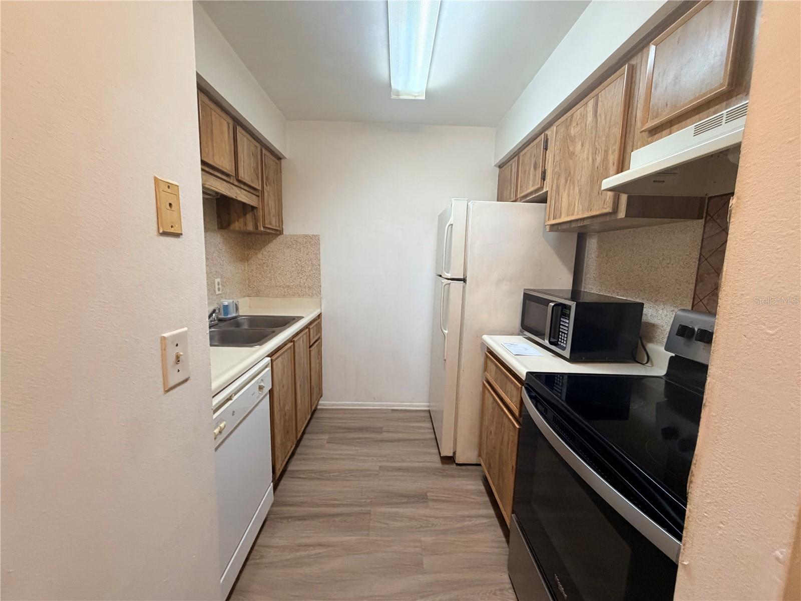 14319 HANGING MOSS CIR #201 — photo 11