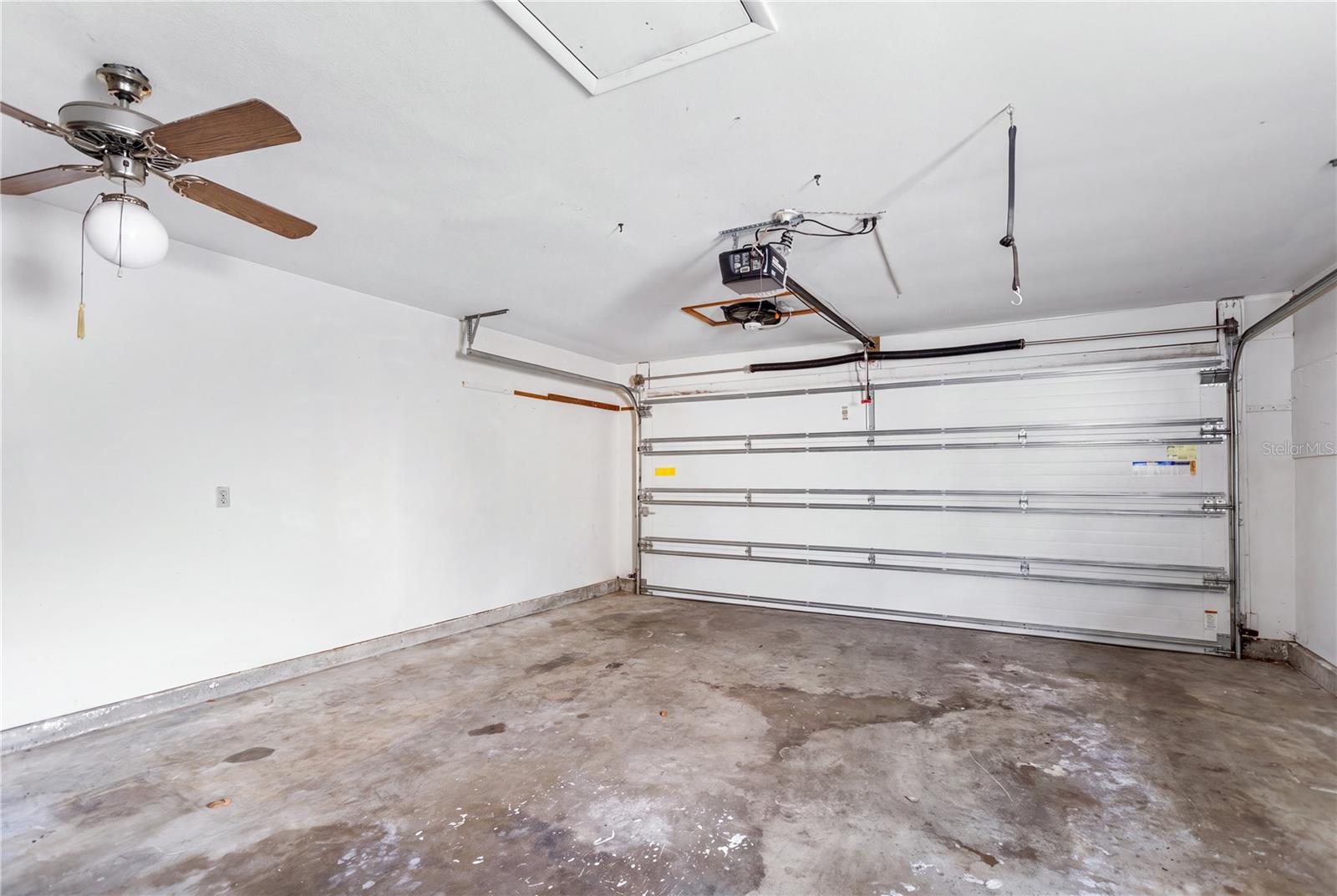 7418 RIVERBANK DR — photo 25