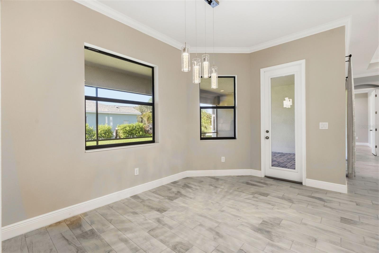 814 TIRANO WAY — photo 25