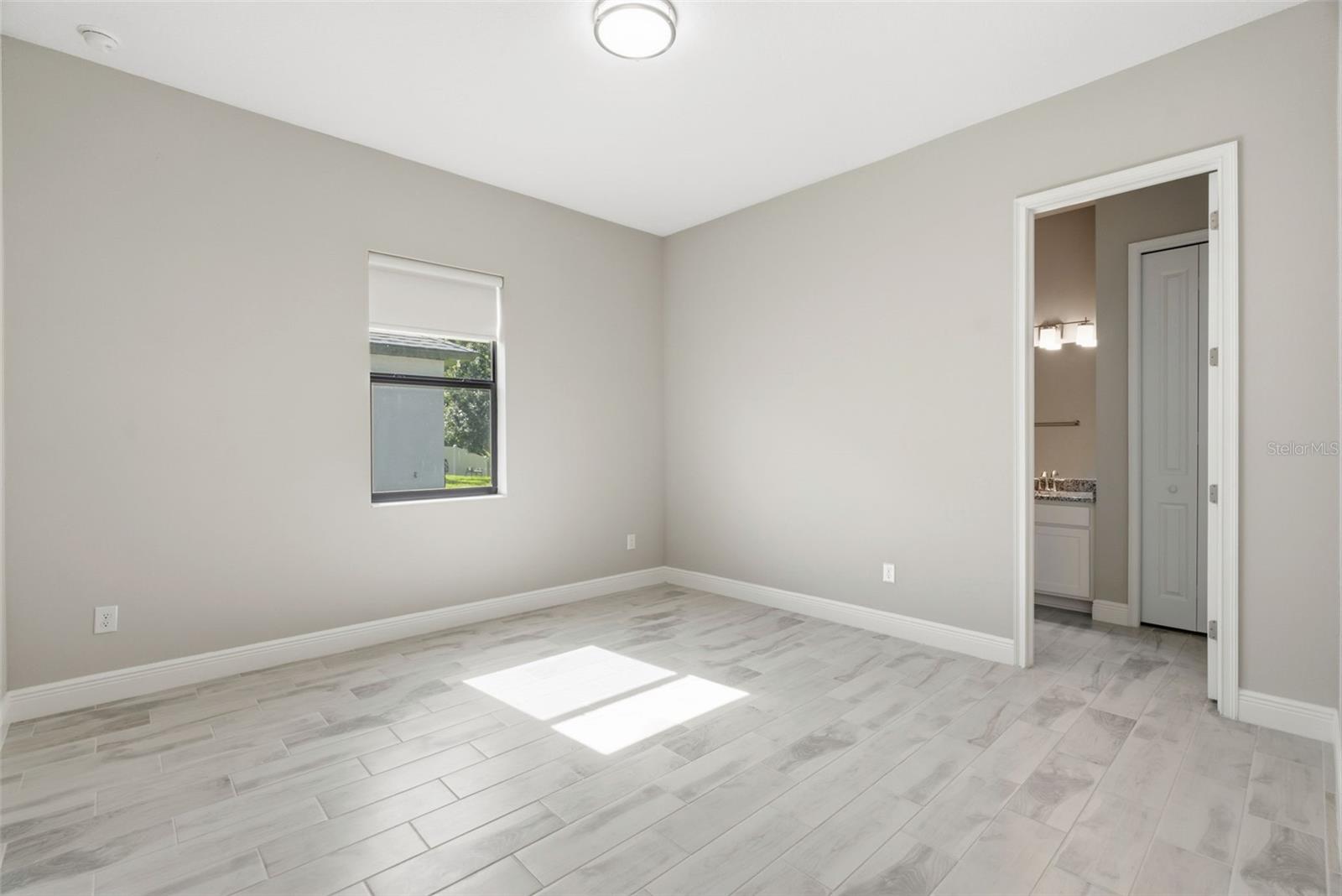 814 TIRANO WAY — photo 41