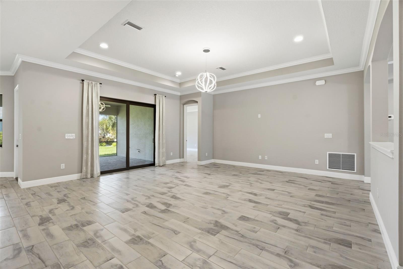 814 TIRANO WAY — photo 13