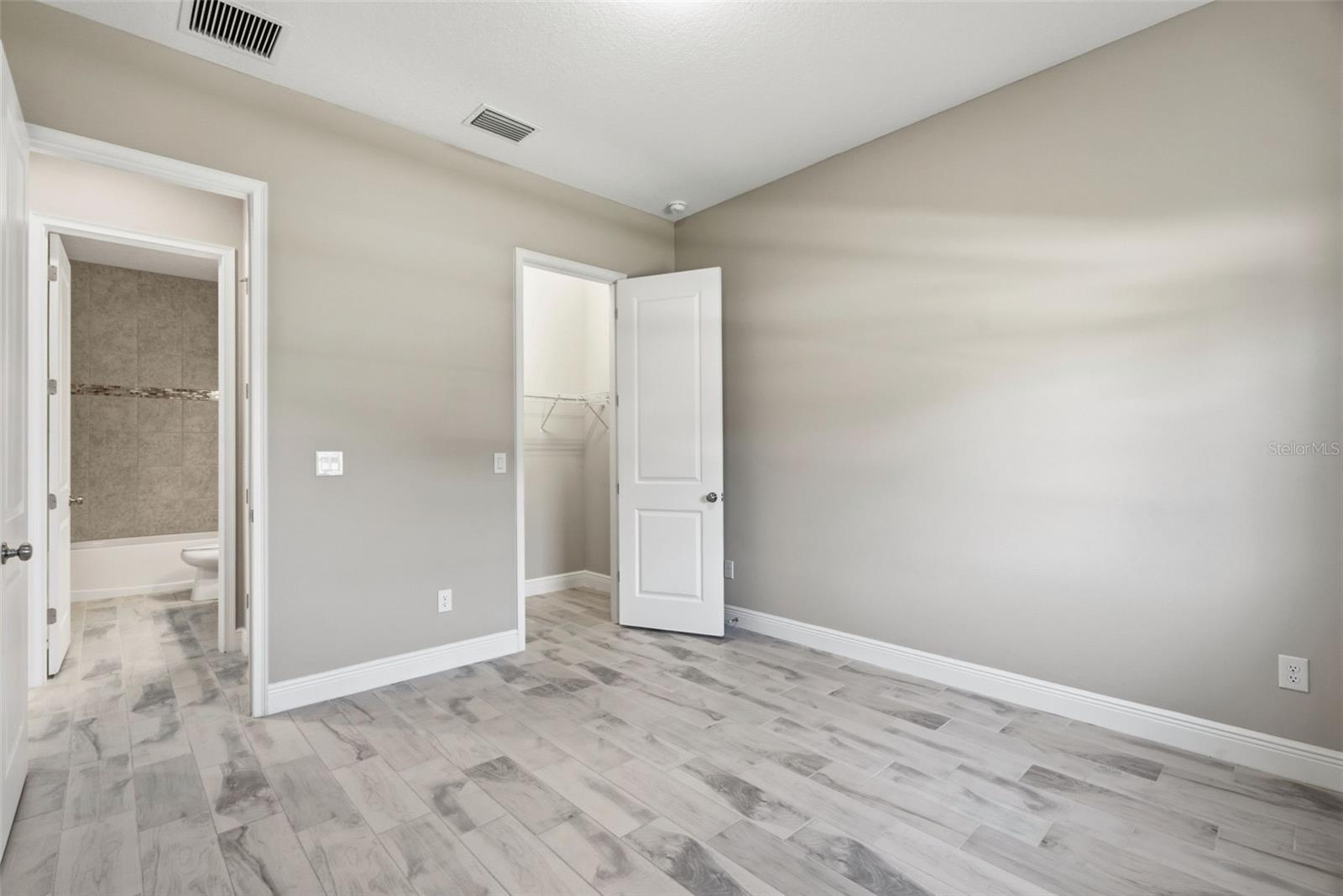 814 TIRANO WAY — photo 52