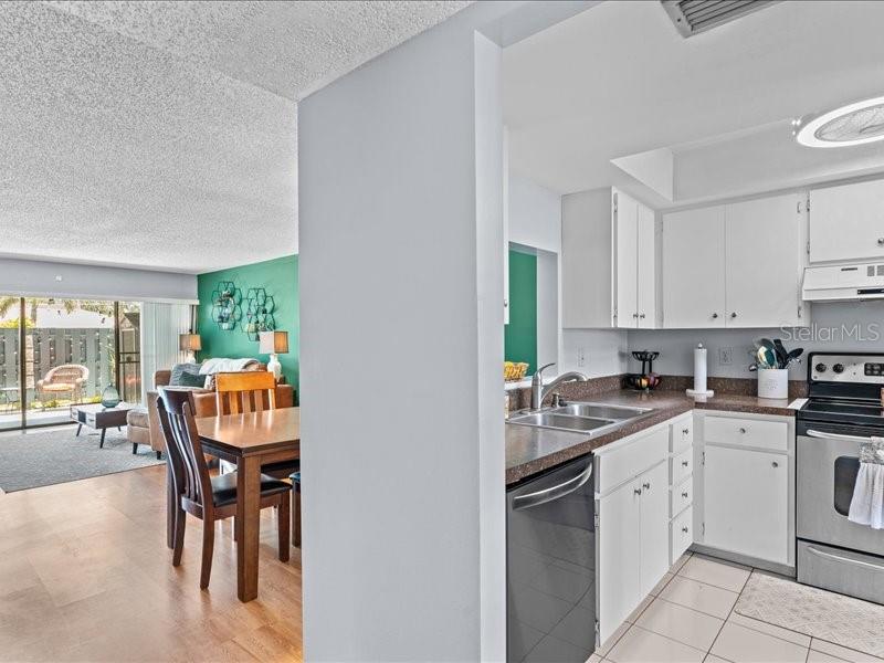 7364 CLOISTER DR #7364 — photo 6
