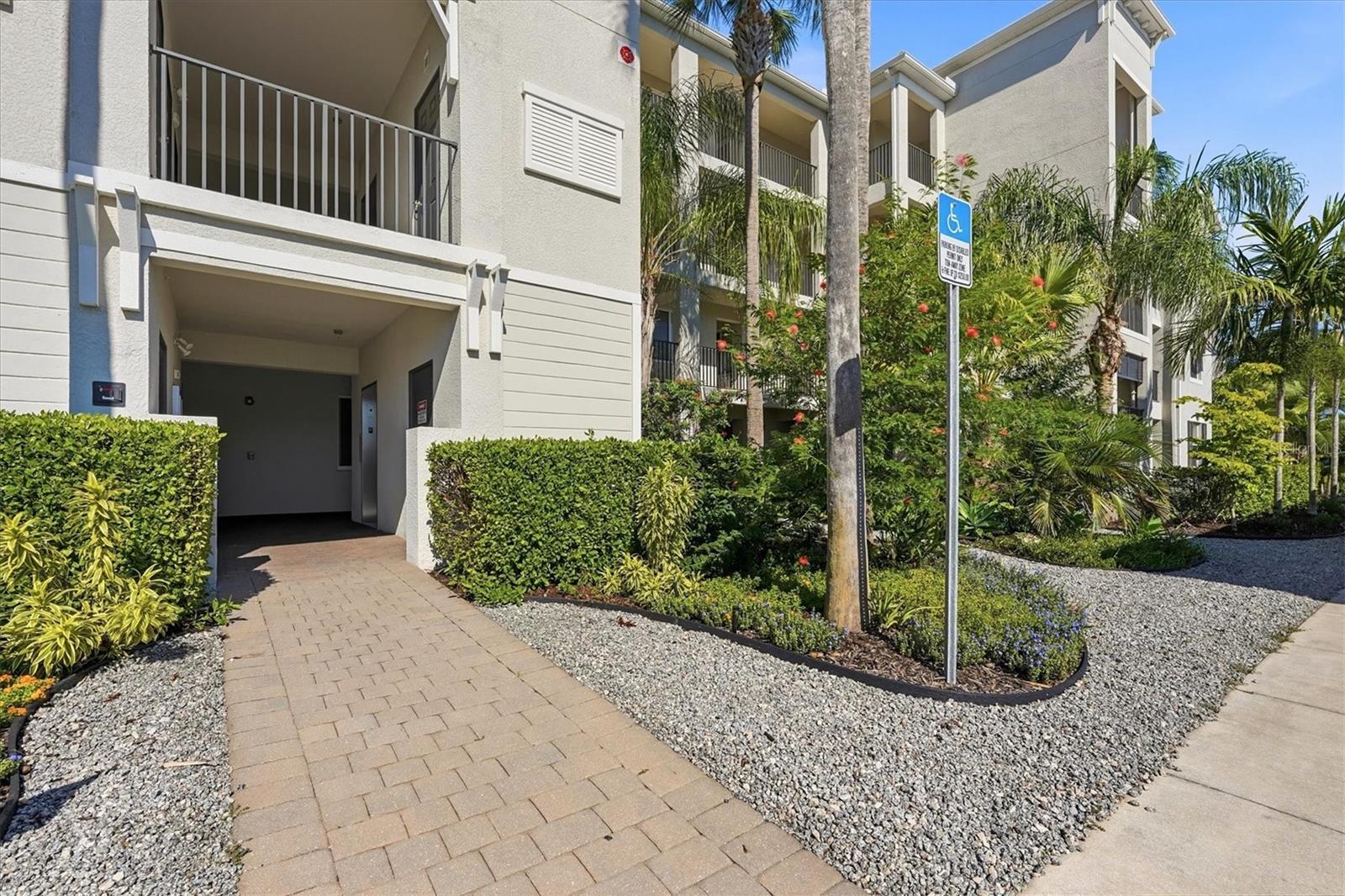 1020 TIDEWATER SHORES LOOP #104 — photo 4
