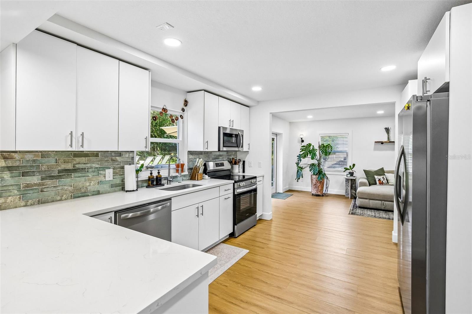 18410 STERLING SILVER CIR — photo 16
