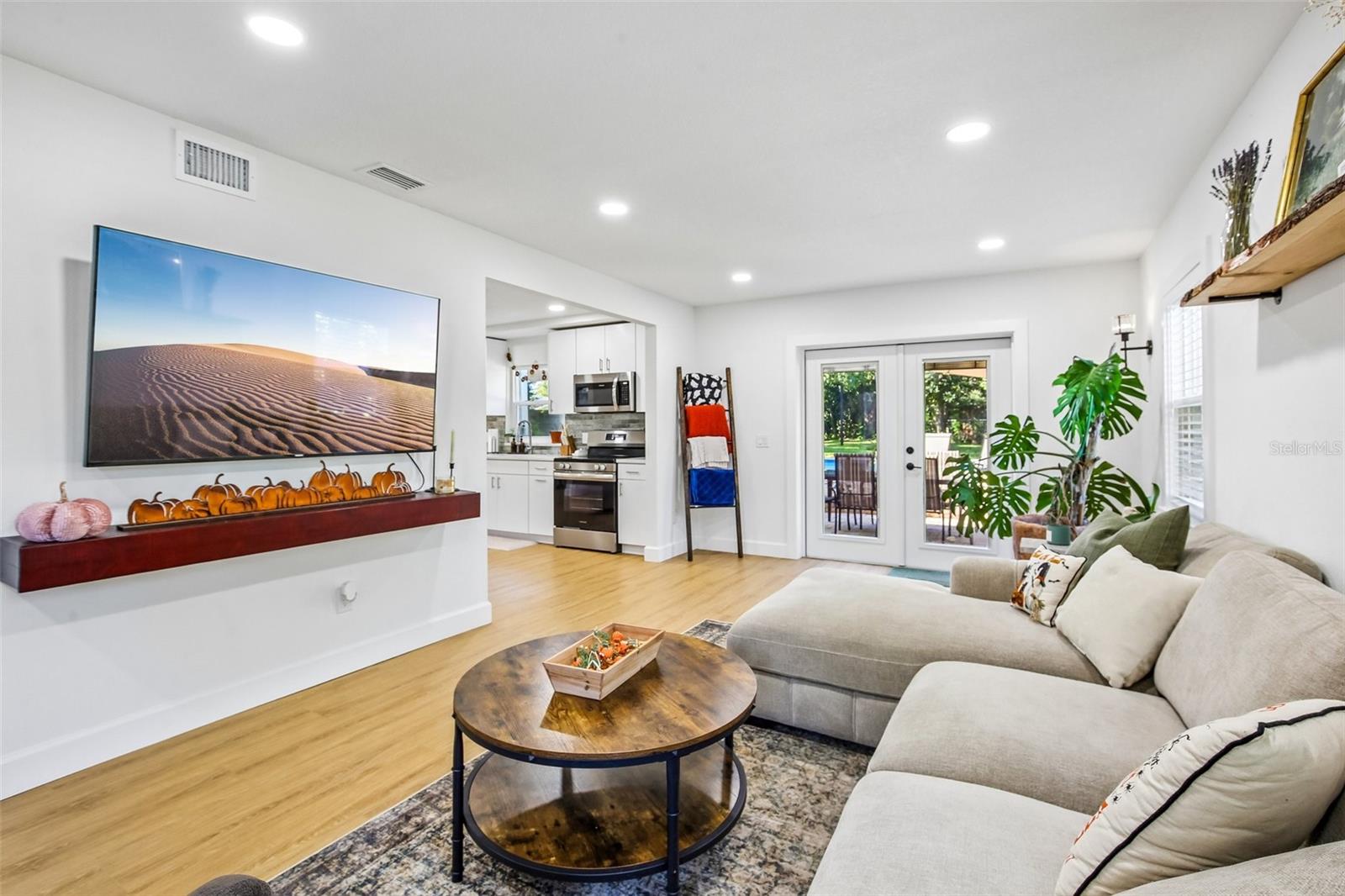 18410 STERLING SILVER CIR — photo 10