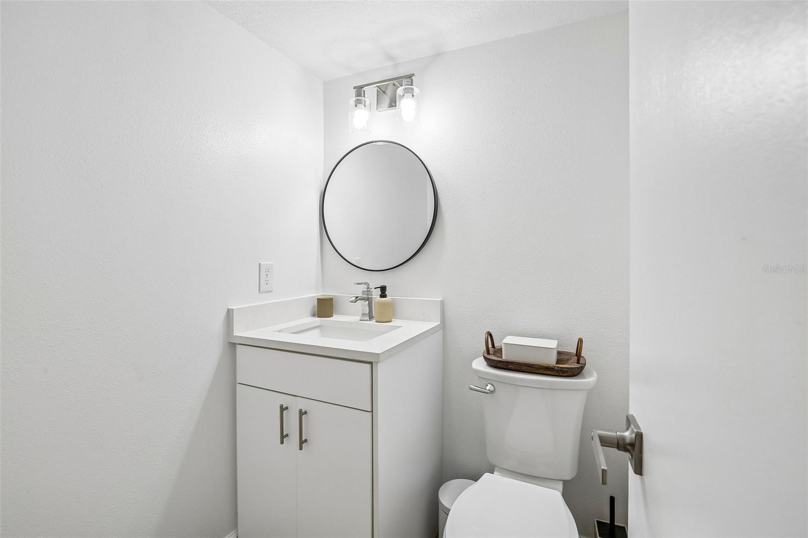 18410 STERLING SILVER CIR — photo 21
