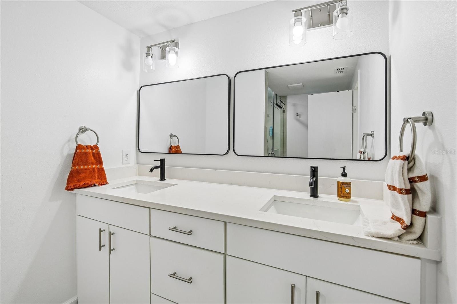 18410 STERLING SILVER CIR — photo 36