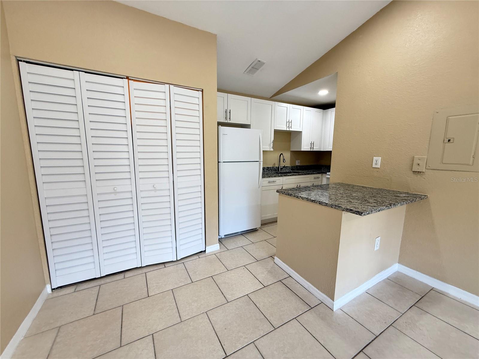 9248 LAKE CHASE ISLAND WAY #9248 — photo 2