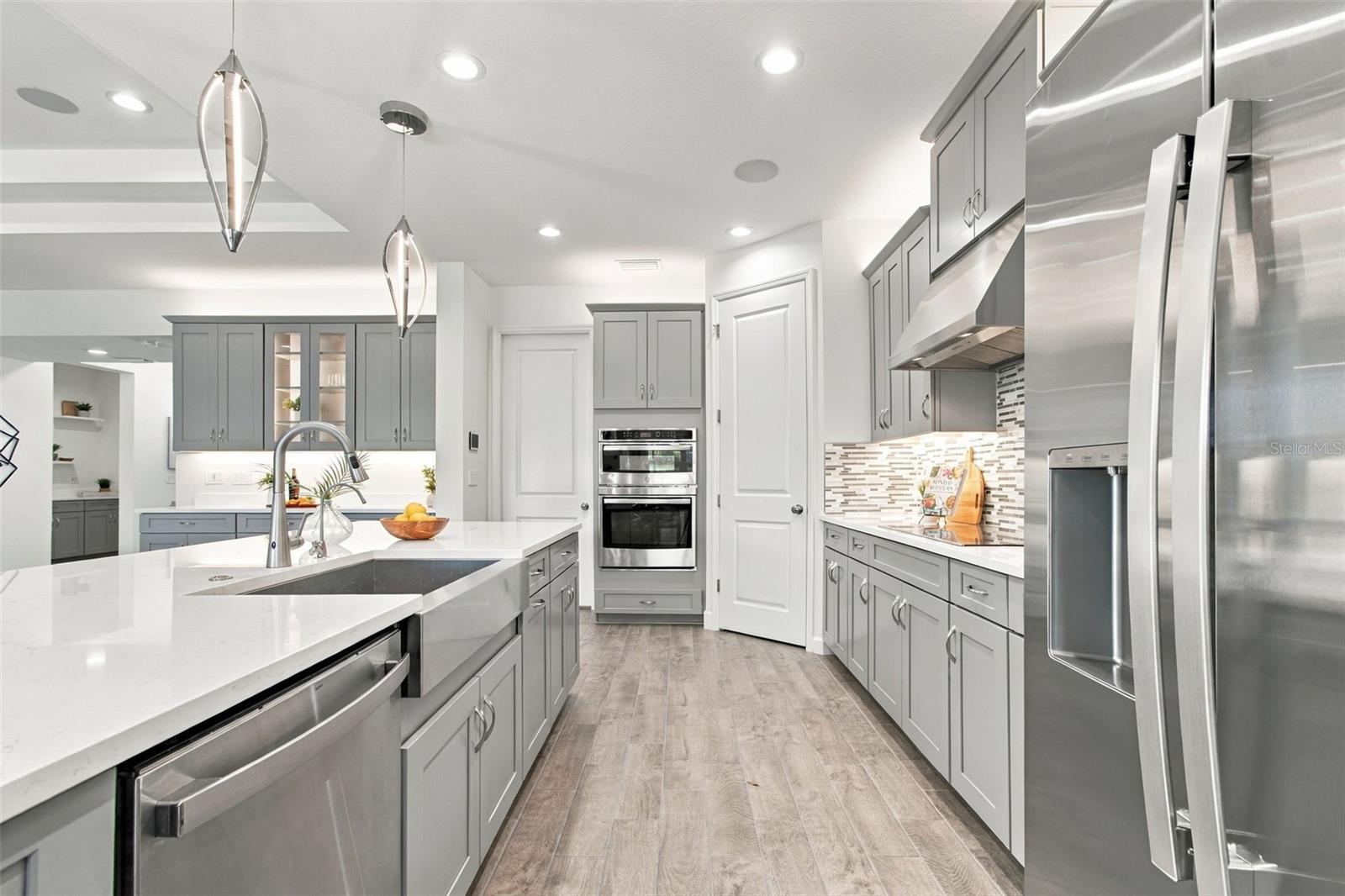 7006 TALAMORE DR — photo 16