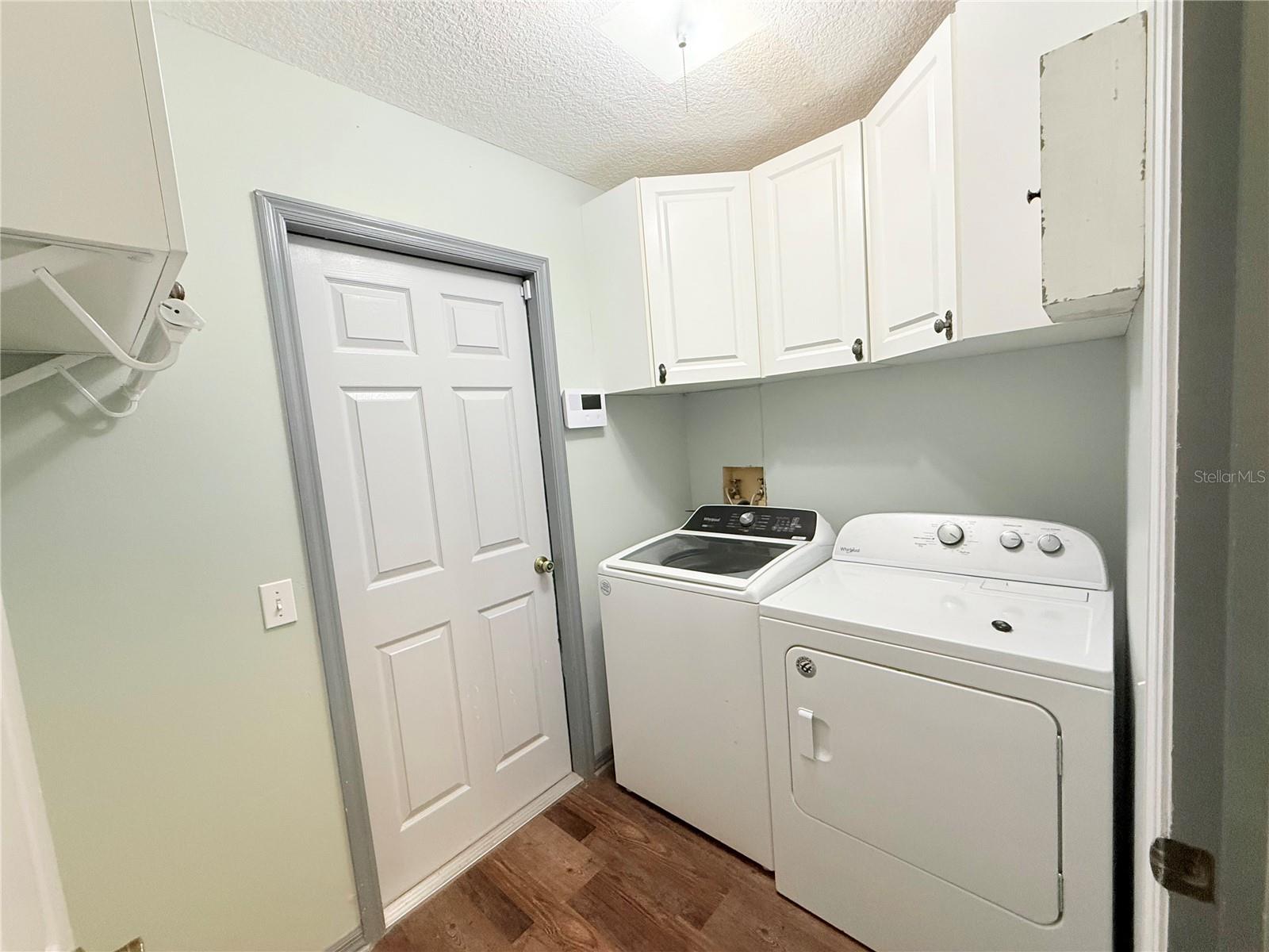 8750 TEACHER LN — photo 32