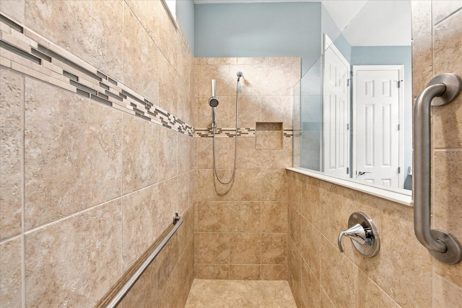 6808 CHESTER TRL — photo 34