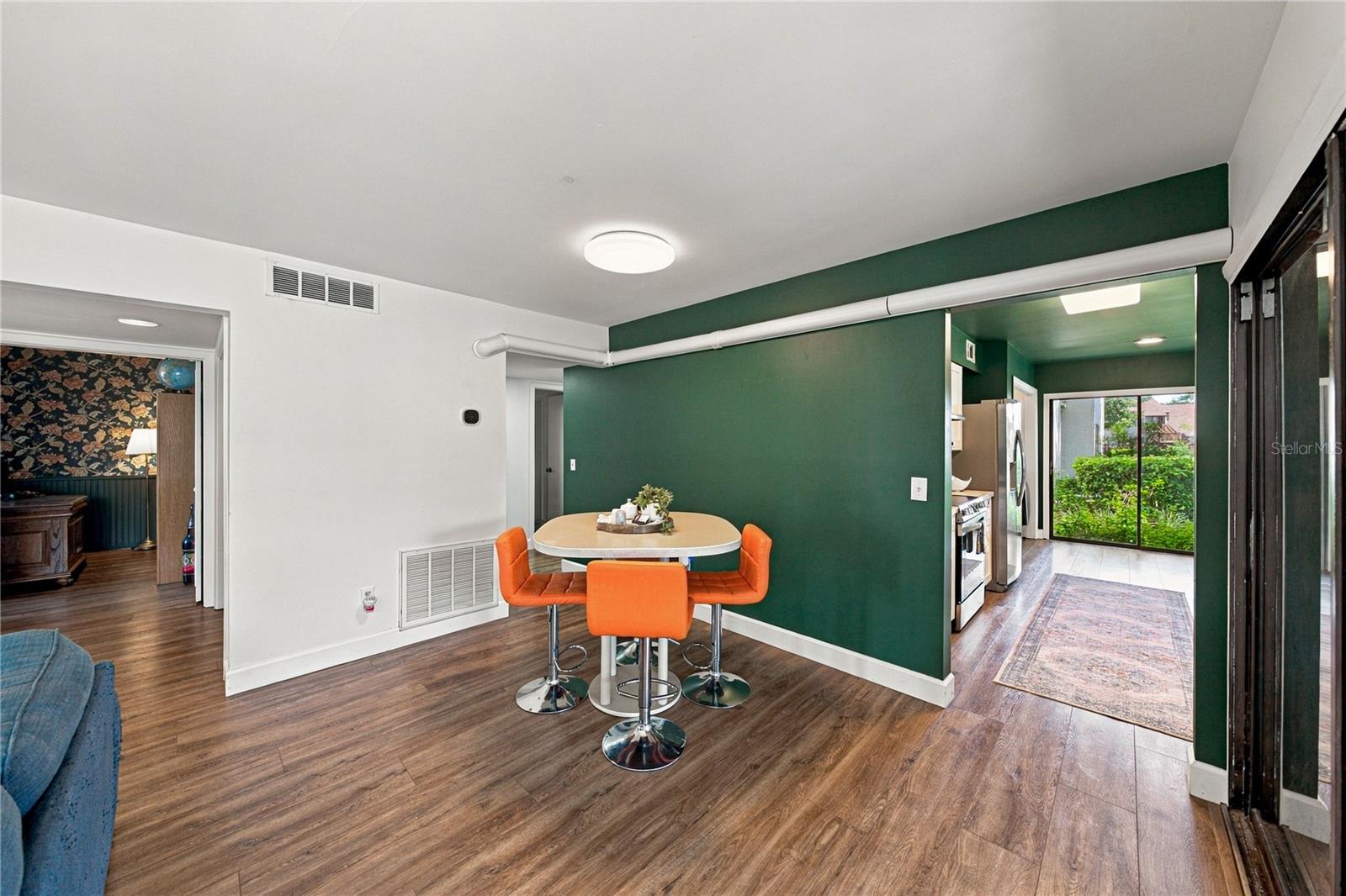 4106 PINELAKE LN #101 — photo 18