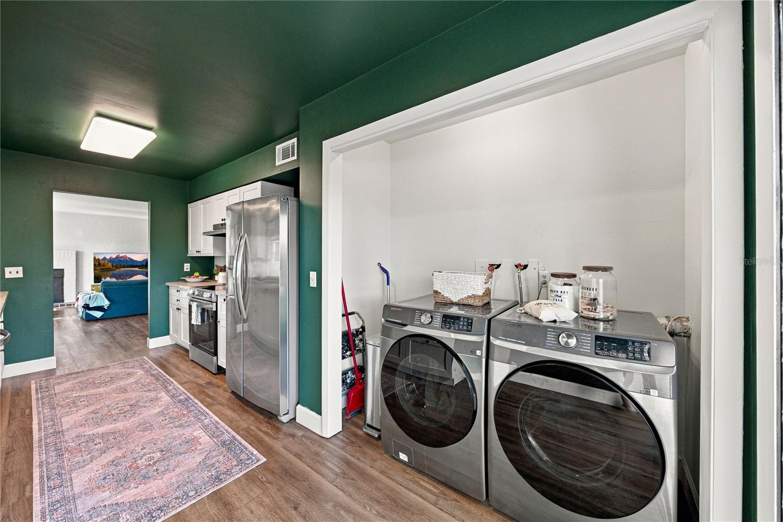 4106 PINELAKE LN #101 — photo 26