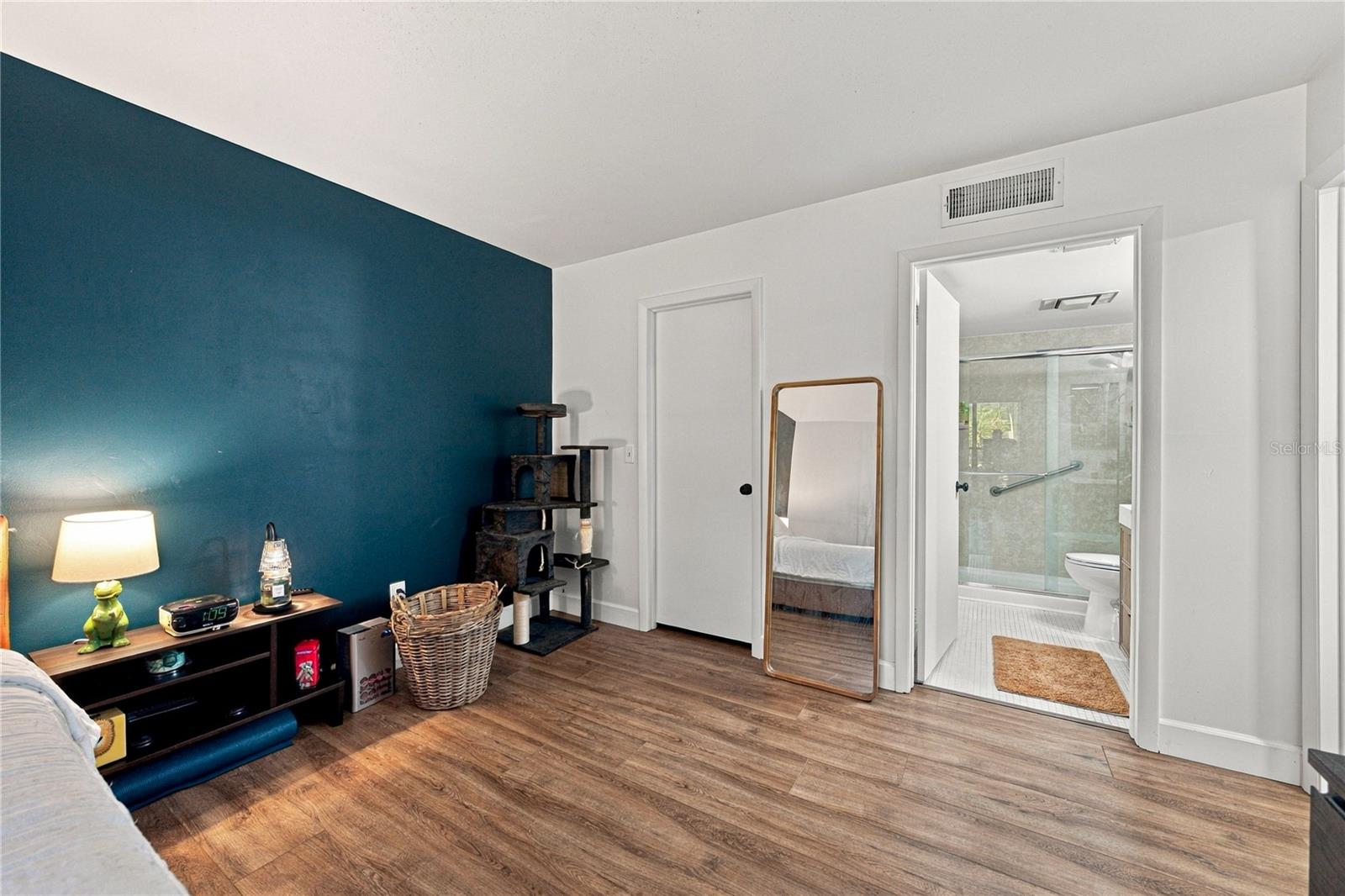 4106 PINELAKE LN #101 — photo 31